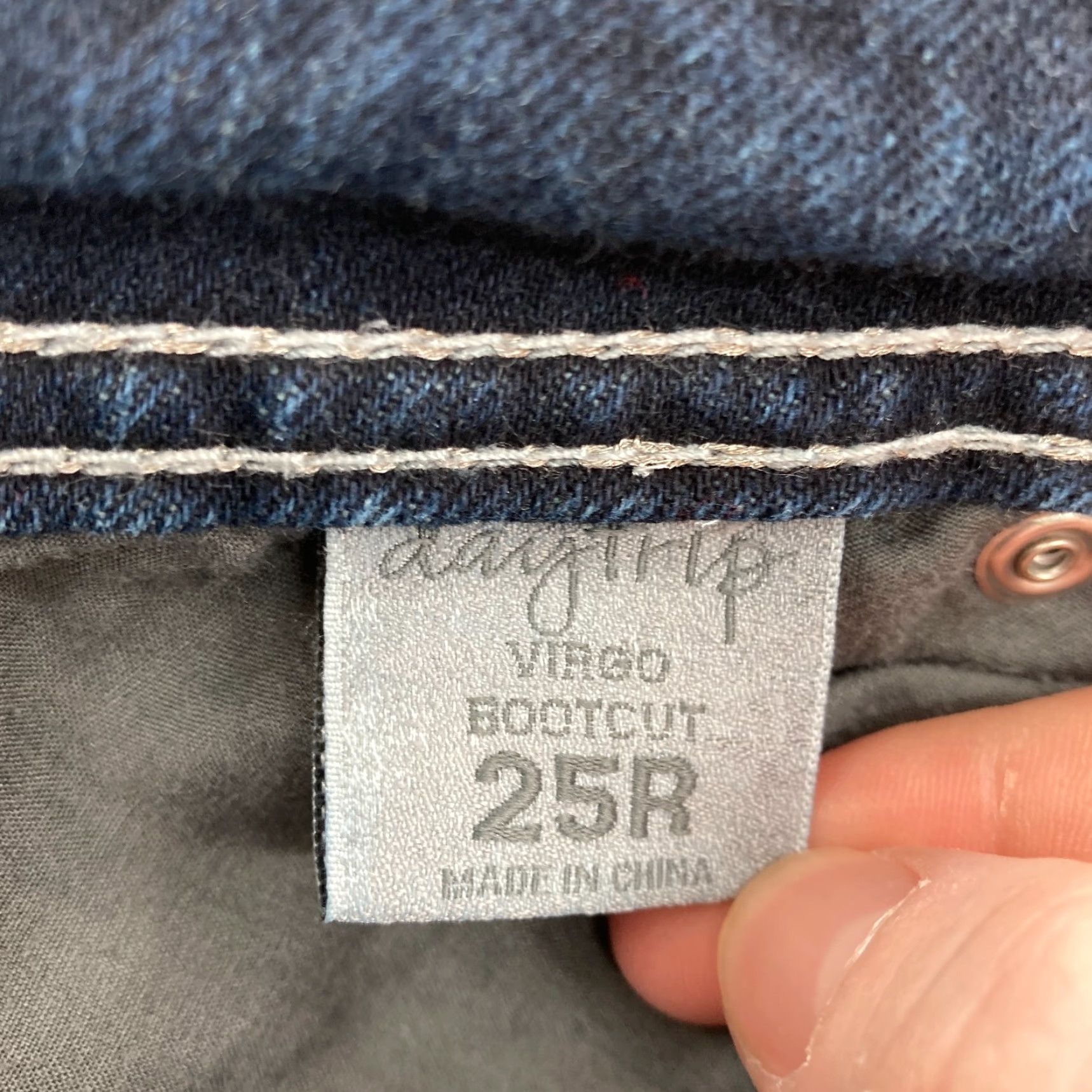 Vintage Daytrip Virgo Bootcut Jeans Women's 25 Dark Blue Stretch Denim Western READ FLAW Size 42" / US 20 - 6 Thumbnail