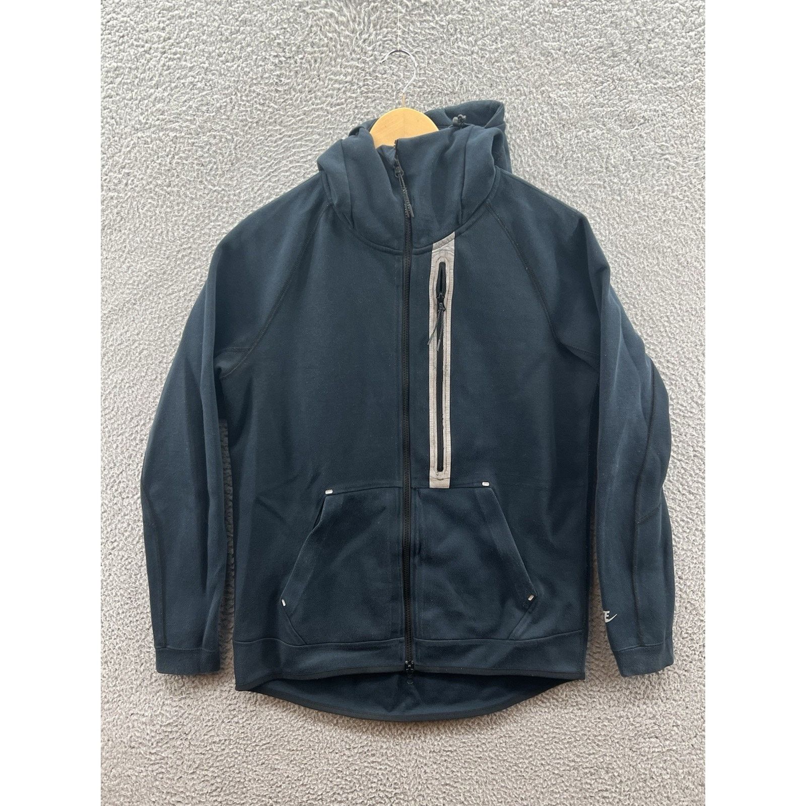 Nike Nike Tech Fleece Triple Flash Black Sweatshirt 835566-010 Size US L / EU 52-54 / 3 - 1 Thumbnail