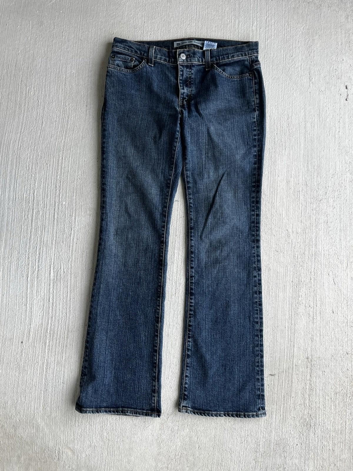 Gap Gap Womens Low Rise Stretch Boot Cut M Wash Jeans Size 8 R Size 32" / US 10 / IT 46 - 1 Thumbnail