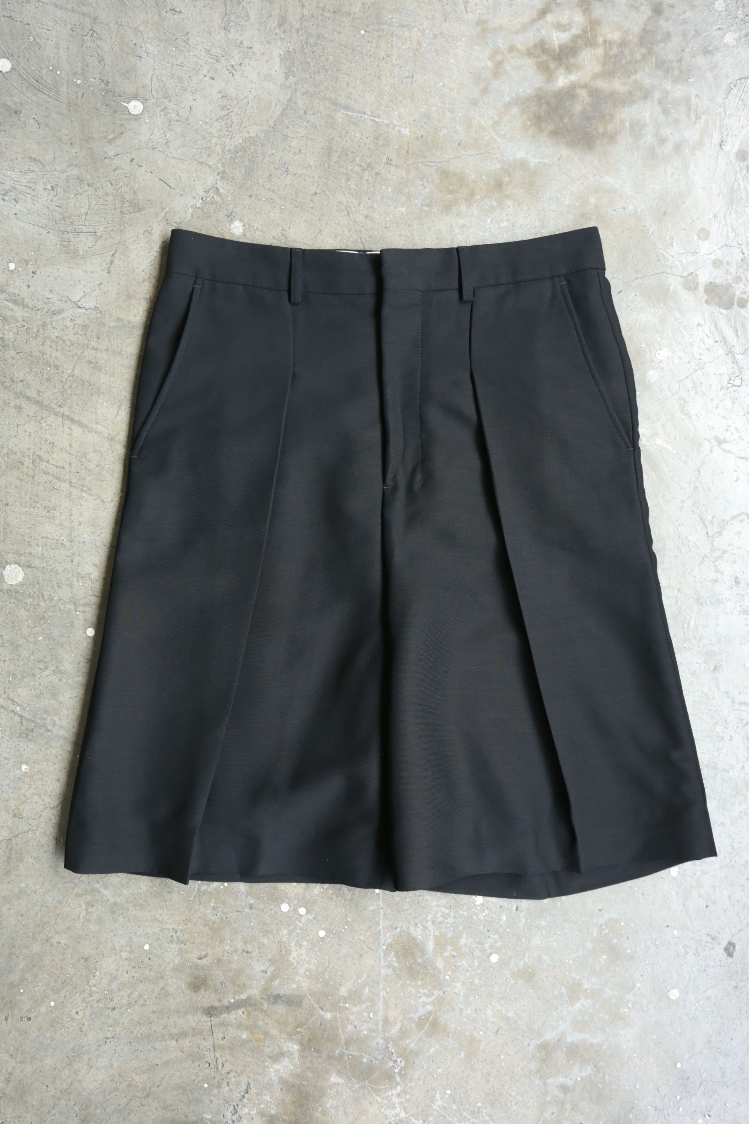 AMI Ami - S/S 20 - Pleated Bermuda Shorts Size US 30 / EU 46 - 4 Thumbnail
