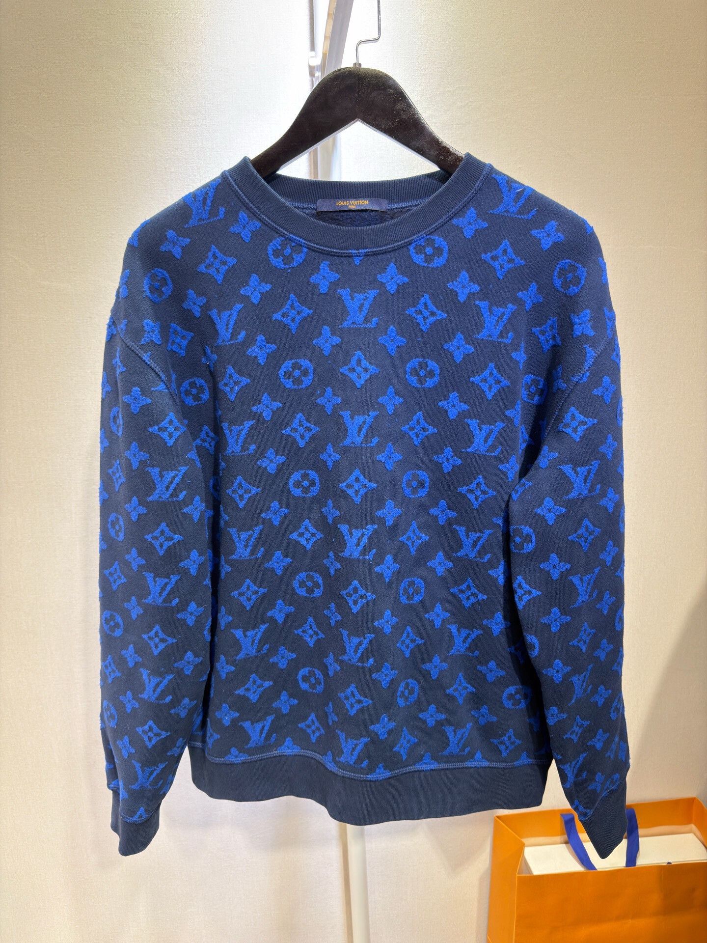 Louis Vuitton Louis Vuitton Blue Print Sweater Size M Size US M / EU 48-50 / 2 - 1 Thumbnail