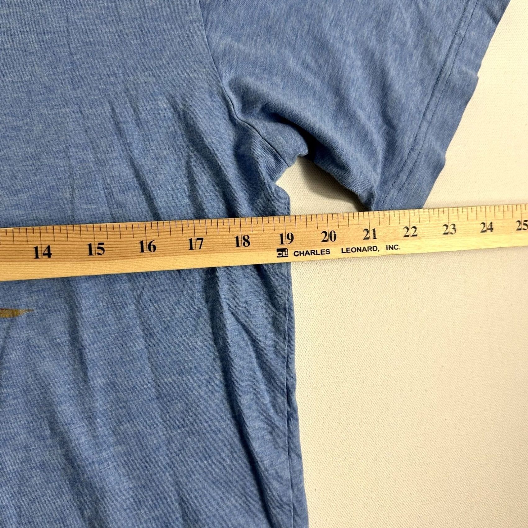 TravisMathew Travis Mathew California Graphic T-Shirt Mens Medium Blue Short Sleeve Mens Size US M / EU 48-50 / 2 - 7 Thumbnail