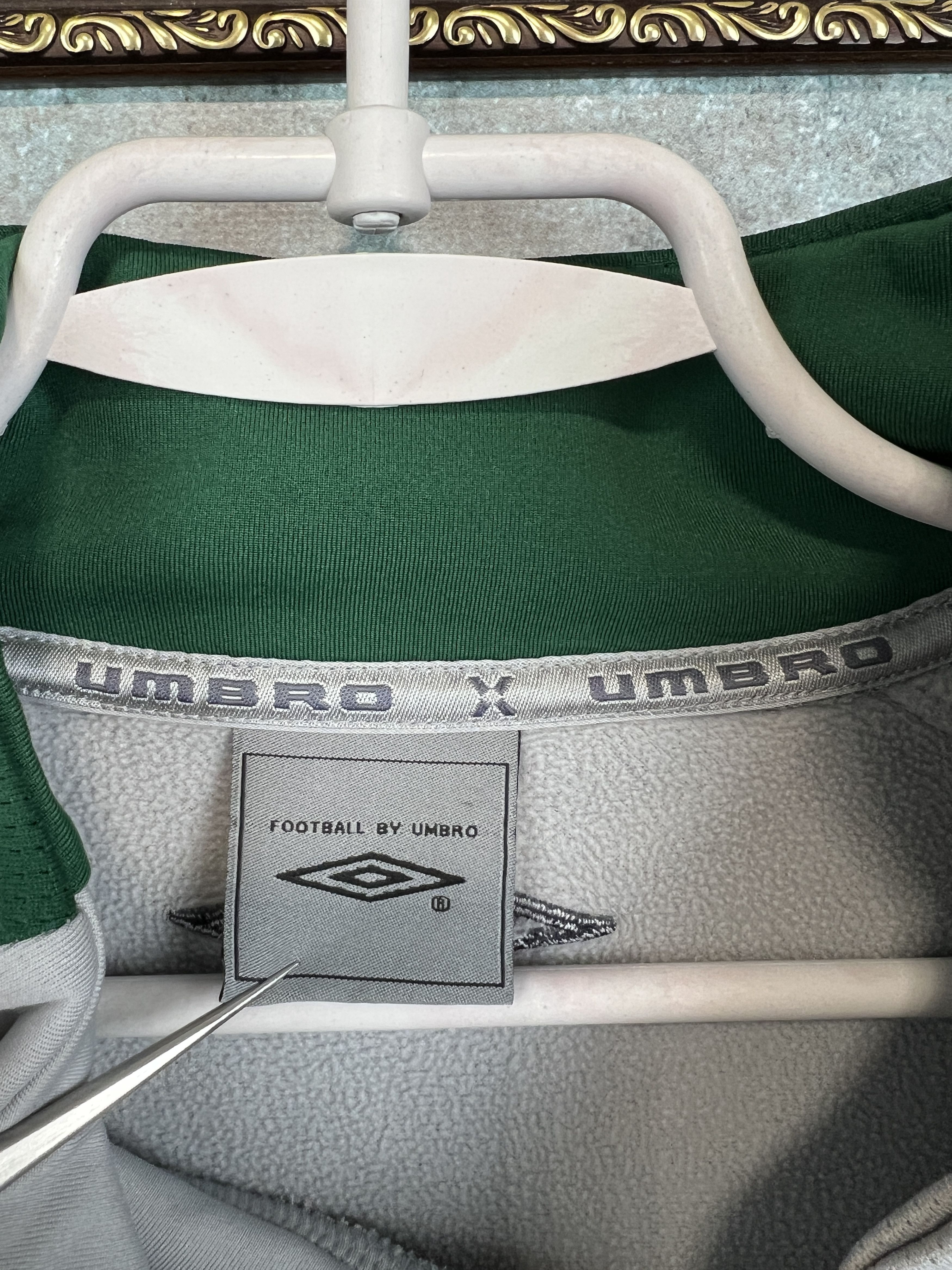 Umbro Ireland Football Train Sweatshirt Soccer Track Top Jacket Size US L / EU 52-54 / 3 - 8 Thumbnail