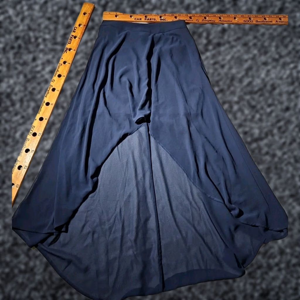 Forever 21 FOREVER 21 Skirt Womens Small S Blue Pull On Zip Layered Preppy Flowy Lined Size 28" / US 6 / IT 42 - 1 Thumbnail