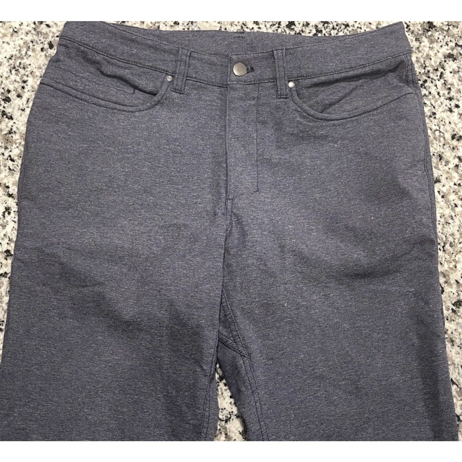 Lululemon Lululemon Pants Men 32 x 33 Slim Heathered Deep Navy Canvas Chino EUC Slimming Logo Casual Everyday Size US 32 / EU 48 - 2 Thumbnail
