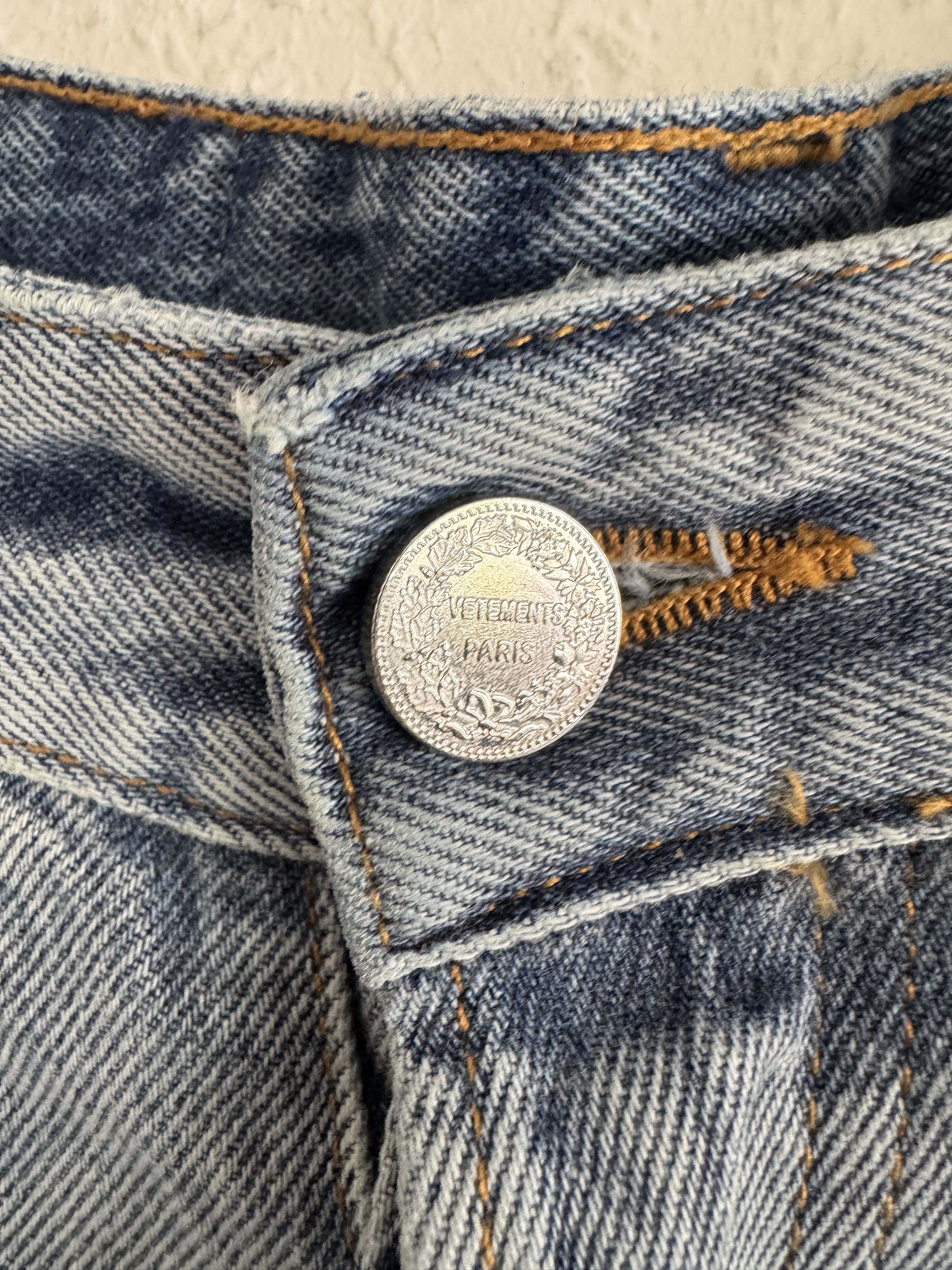 Vetements Destroyed wash denim pants Size US 32 / EU 48 - 11 Thumbnail