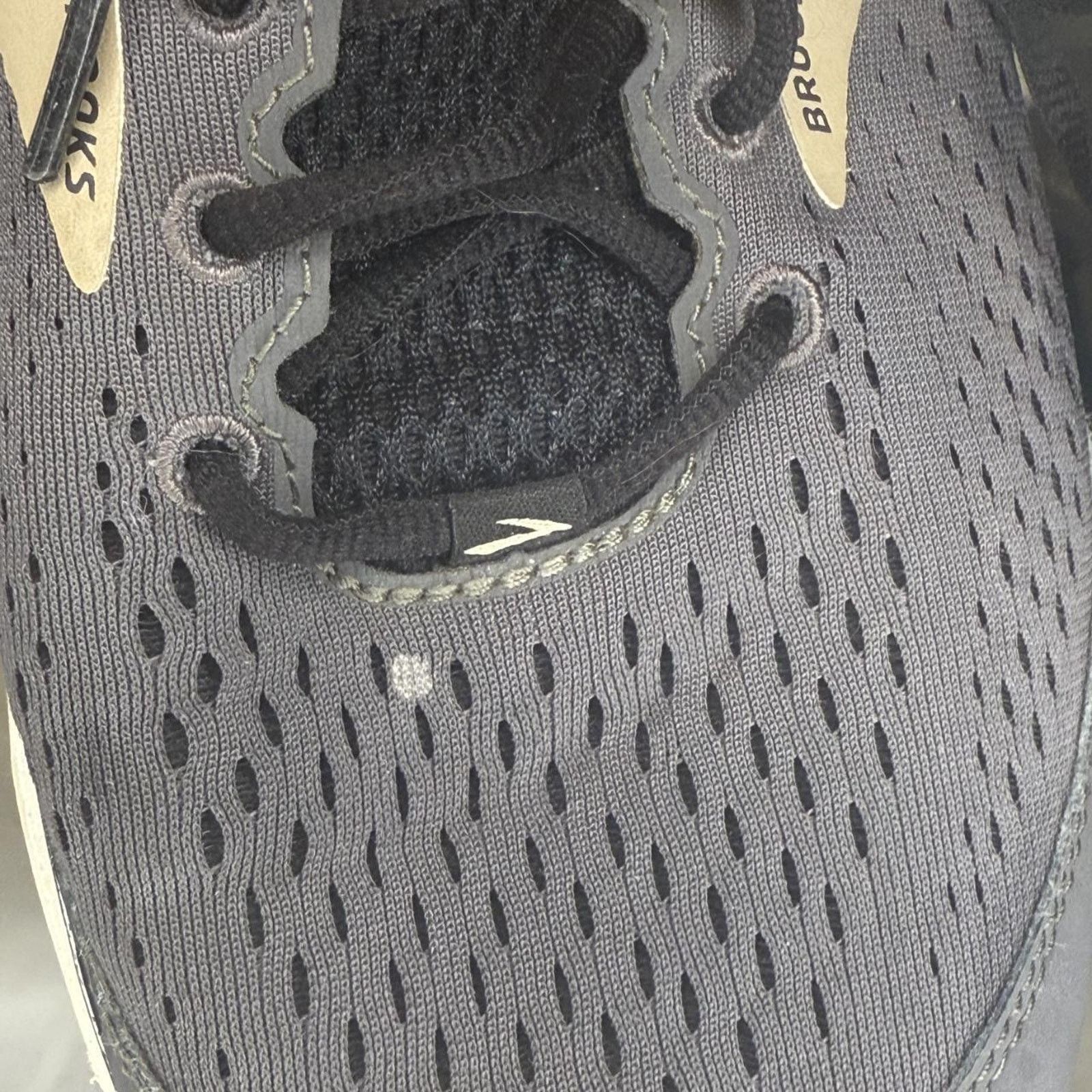 Brooks Brooks Dyad Size US 11.5 / EU 44-45 - 4 Thumbnail
