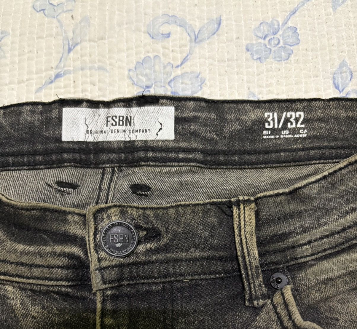 Other FSBN Streetwear Jeans Distressed Denim Size US 31 - 16 Thumbnail