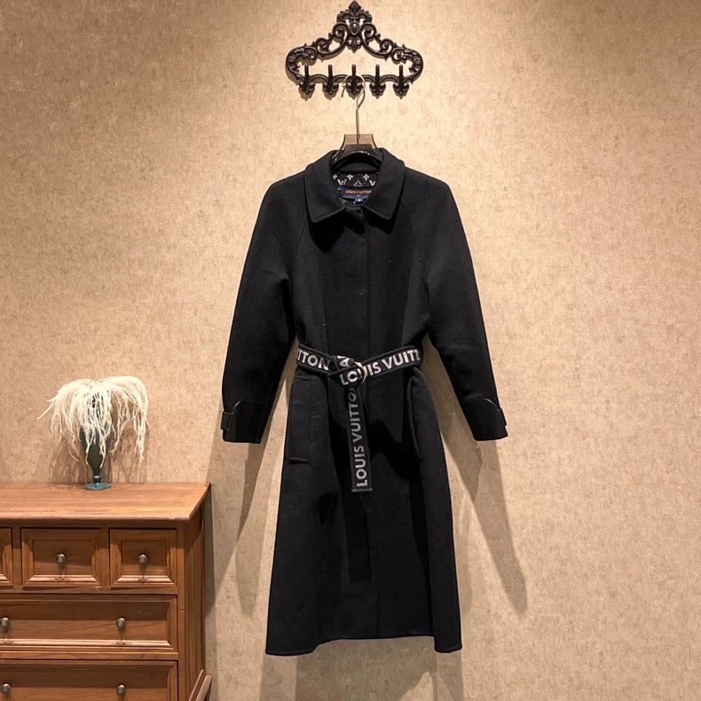 Louis Vuitton Louis Vuitton 22fw patchwork leather black inside presbyop Size XS / US 0-2 / IT 36-38 - 1 Thumbnail