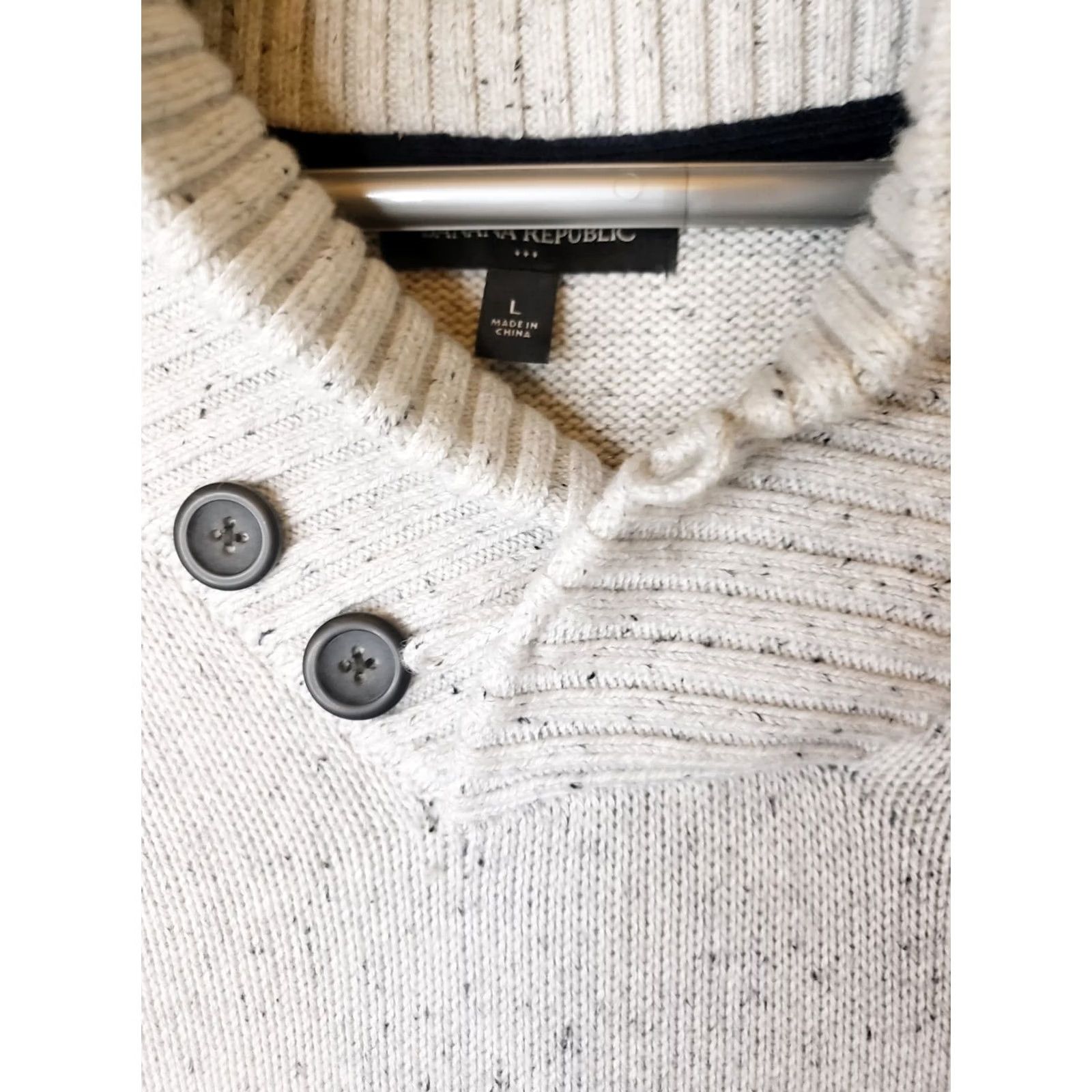 Banana Republic Banana Republic Sweater Men Large Beige Cowl Shawl Neck Buttons Pullover Knit Wool Regular Size L Size US L / EU 52-54 / 3 - 4 Thumbnail