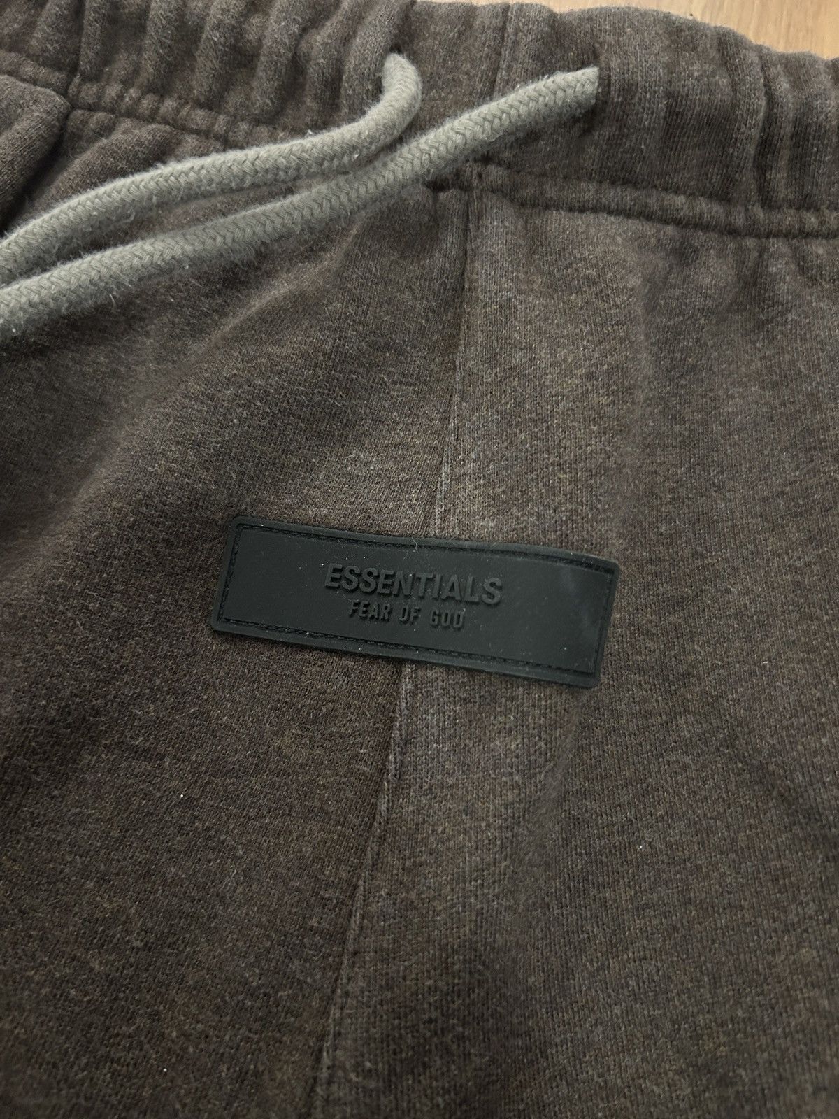 Essentials Essentials heather wood sweat shorts Size US 34 / EU 50 - 2 Thumbnail