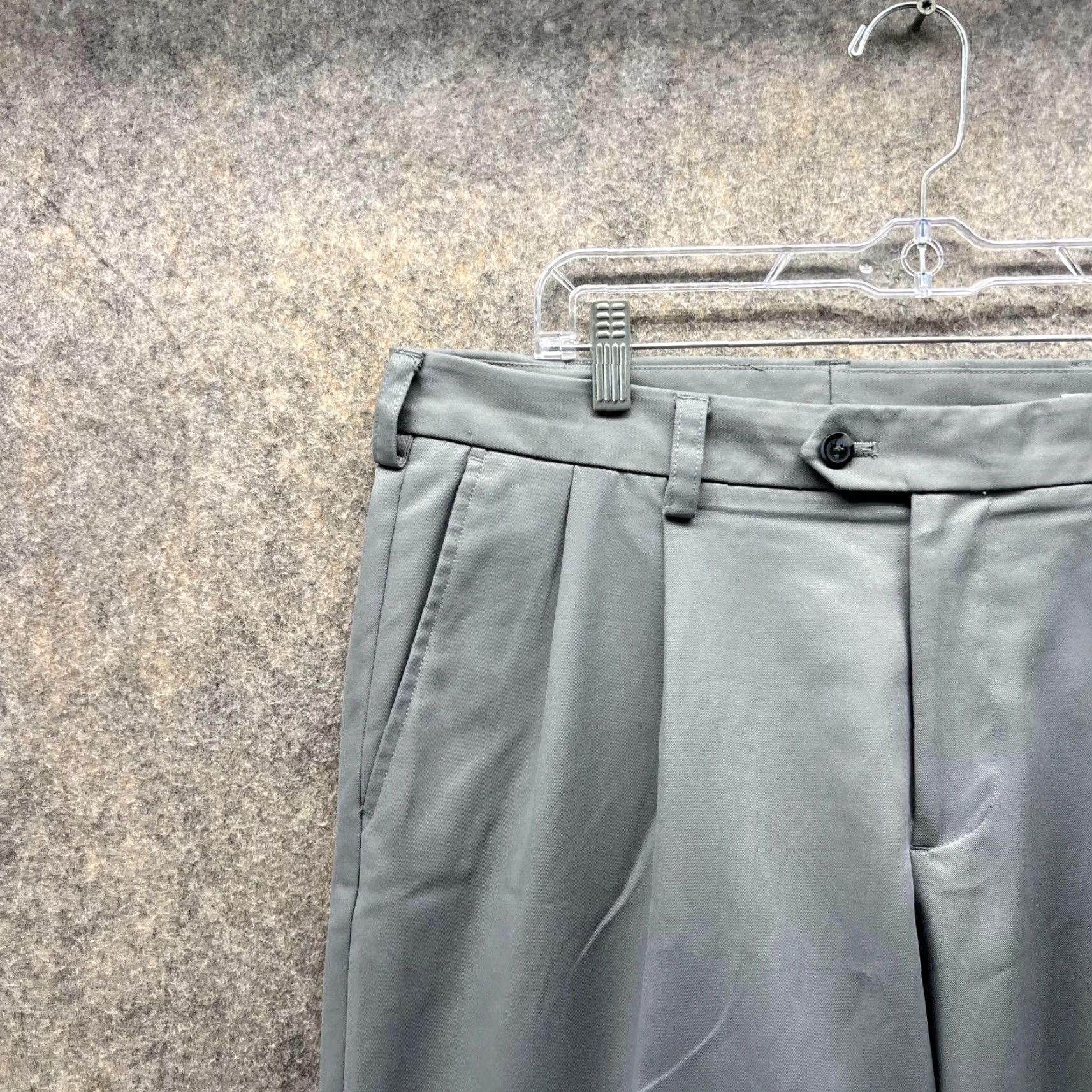 Izod IZOD Pants Men 33x30 Gray Chino Pleated Regular Rise Mid-Formal Slim Hang Straight Pocket Trousers Size US 33 - 3 Thumbnail