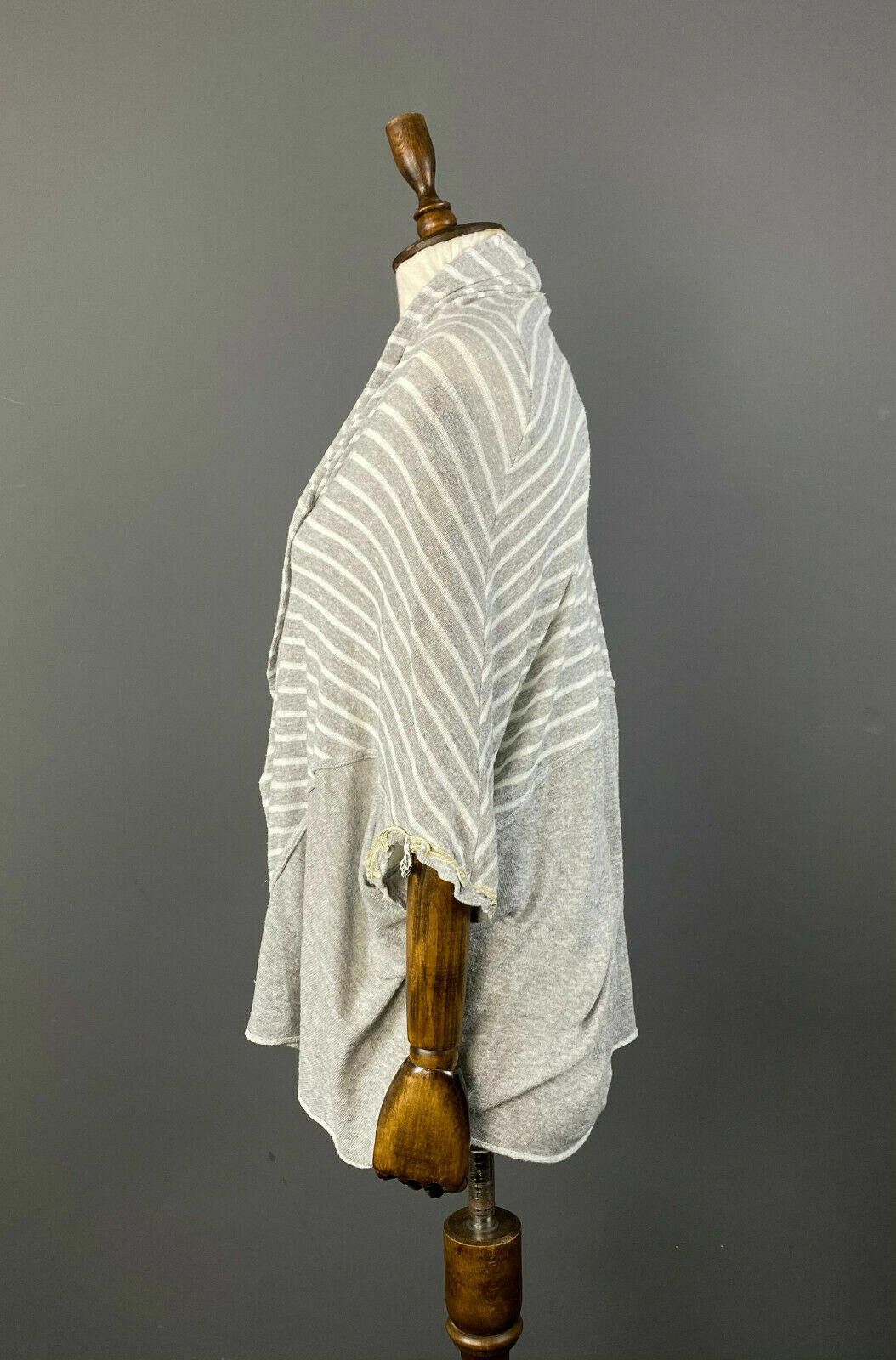 Designer Elisa Cavaletti Sono Italiano Designed Gray Cape Size XS Size XS / US 0-2 / IT 36-38 - 4 Thumbnail