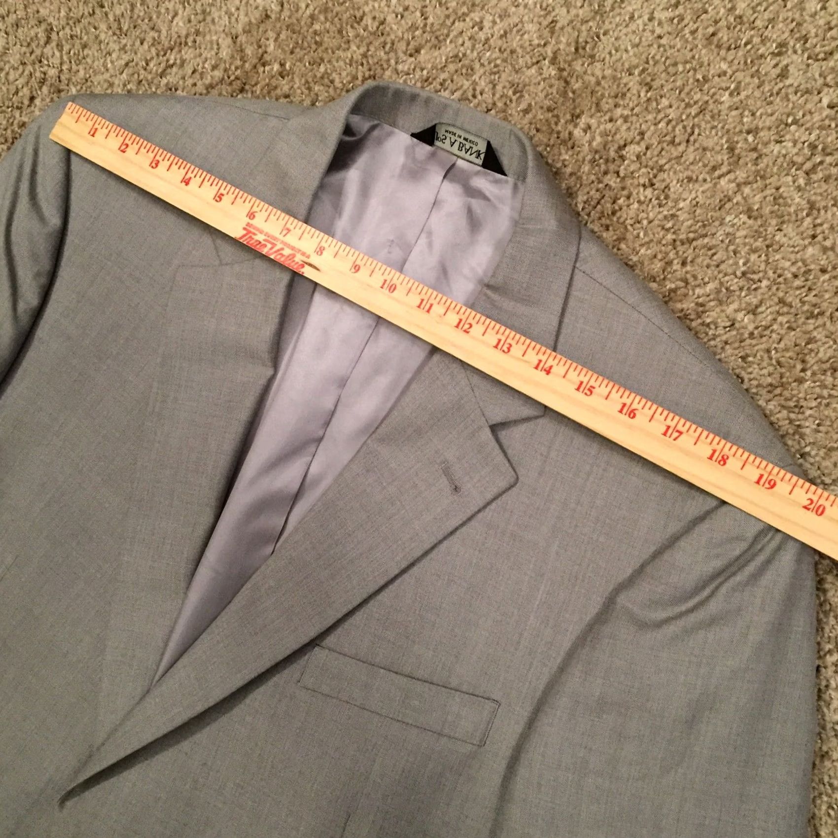Jos. A. Bank Jos A Bank Blazer Mens 44 Gray Two Button Wool Silk Blend Jacket Blazer Notch Lapel Single-Breasted Two-Button Front Vintage? No Size 44R - 2 Thumbnail