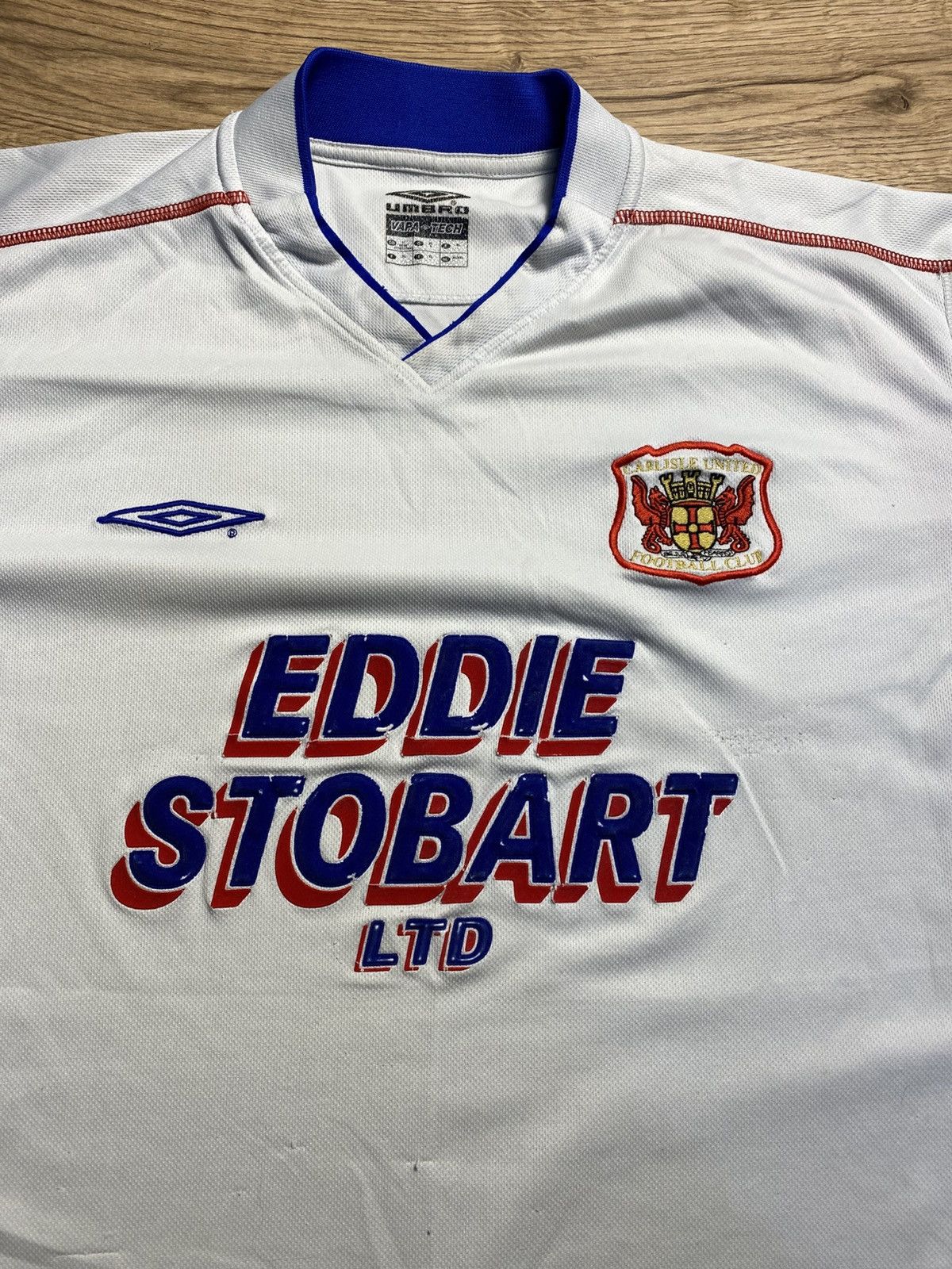 Umbro RARE Carlisle United 2002-04 Away Football Shirt Umbro sz XL Size US XL / EU 56 / 4 - 3 Thumbnail