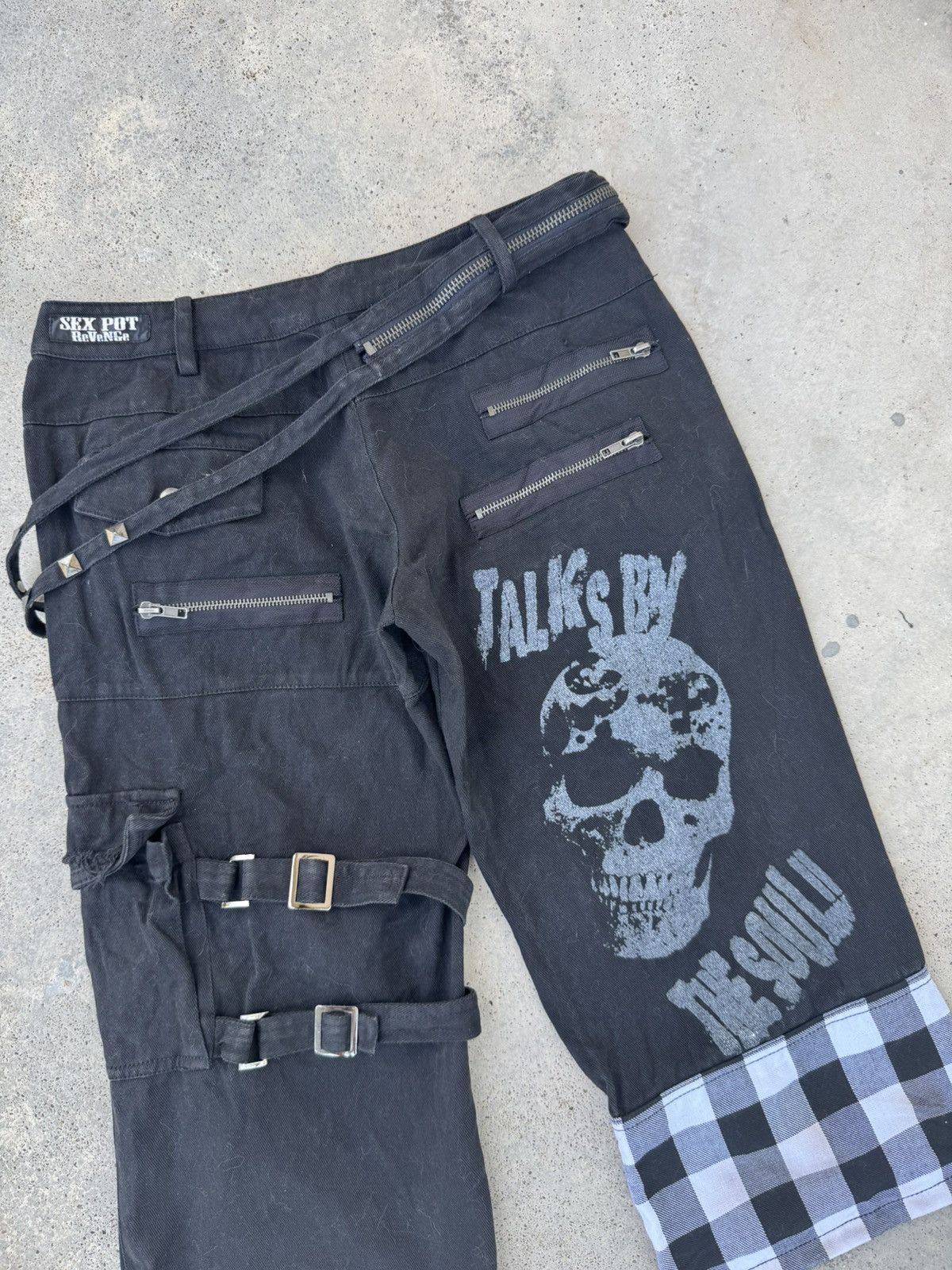 Sex Pot ReVeNGe 2000s Punk Sex Pot Revenge Bondage Pants 3/4 Pants Size US 32 / EU 48 - 8 Thumbnail