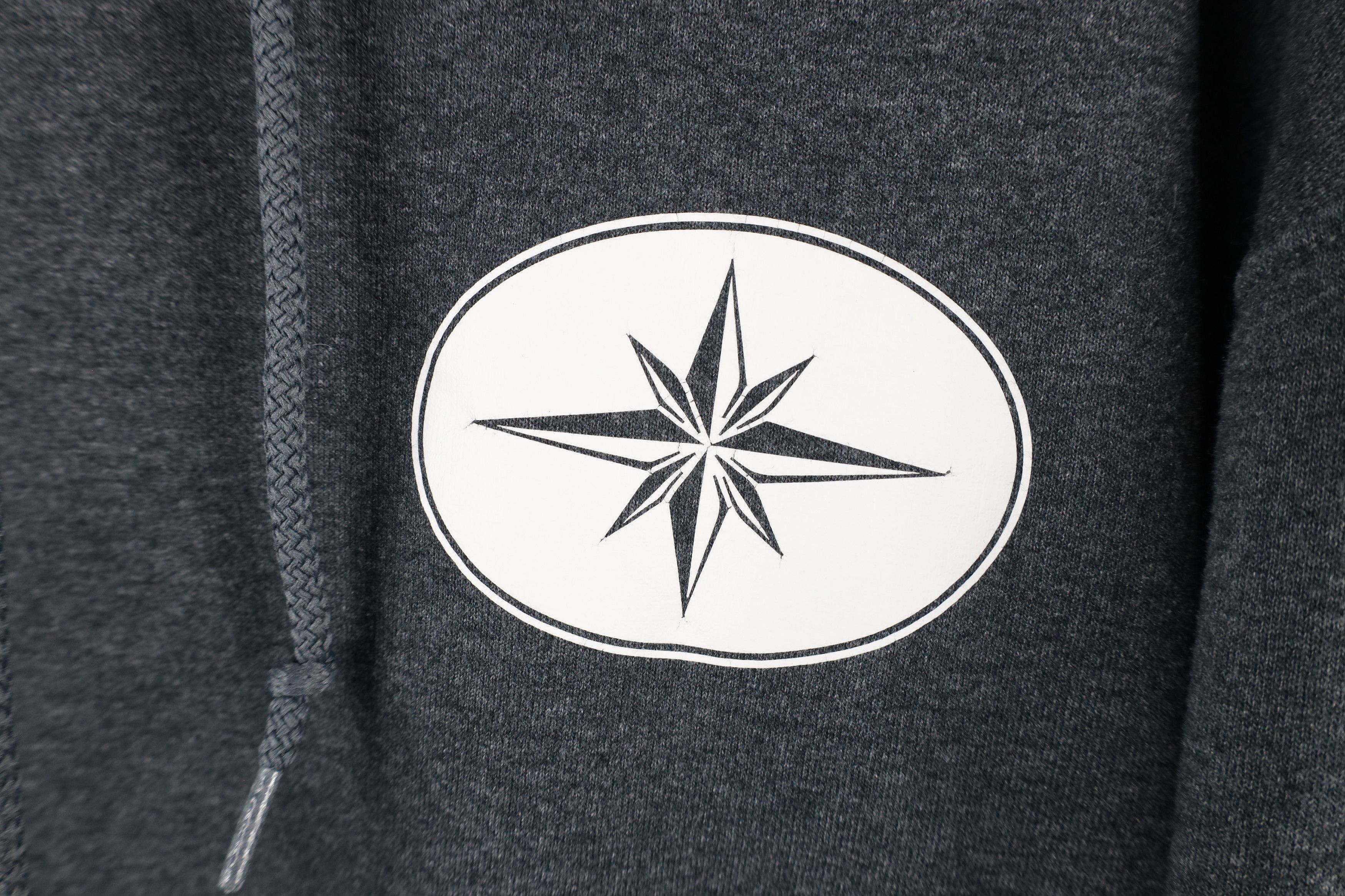 Vintage Vintage 90s Polaris Spell Out Hoodie Sweatshirt Dark Gray Size US L / EU 52-54 / 3 - 5 Thumbnail