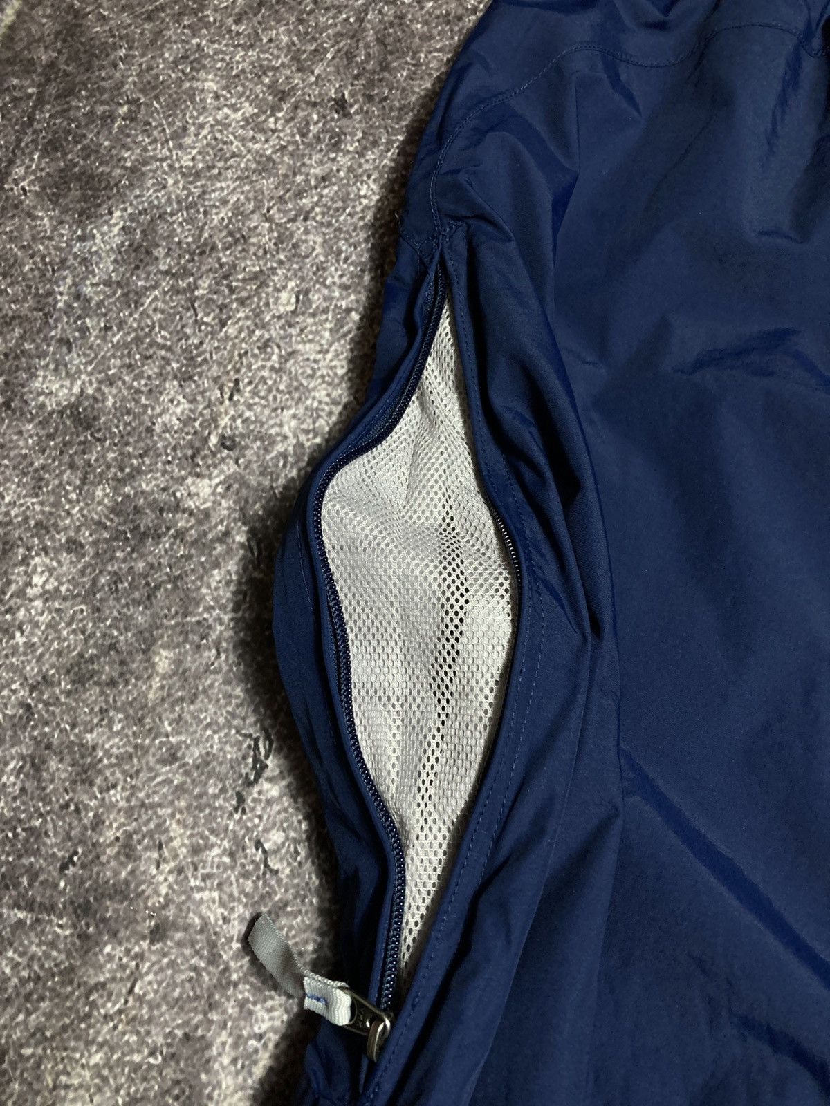 The North Face The North Face HyVent Ski Pants Womens M Snowboard Vintage Size 28" / US 6 / IT 42 - 7 Thumbnail