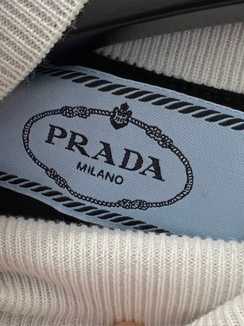 Prada Prada Color-blocked letter logo high-neck long sleeves Size US S / EU 44-46 / 1 - 4 Thumbnail
