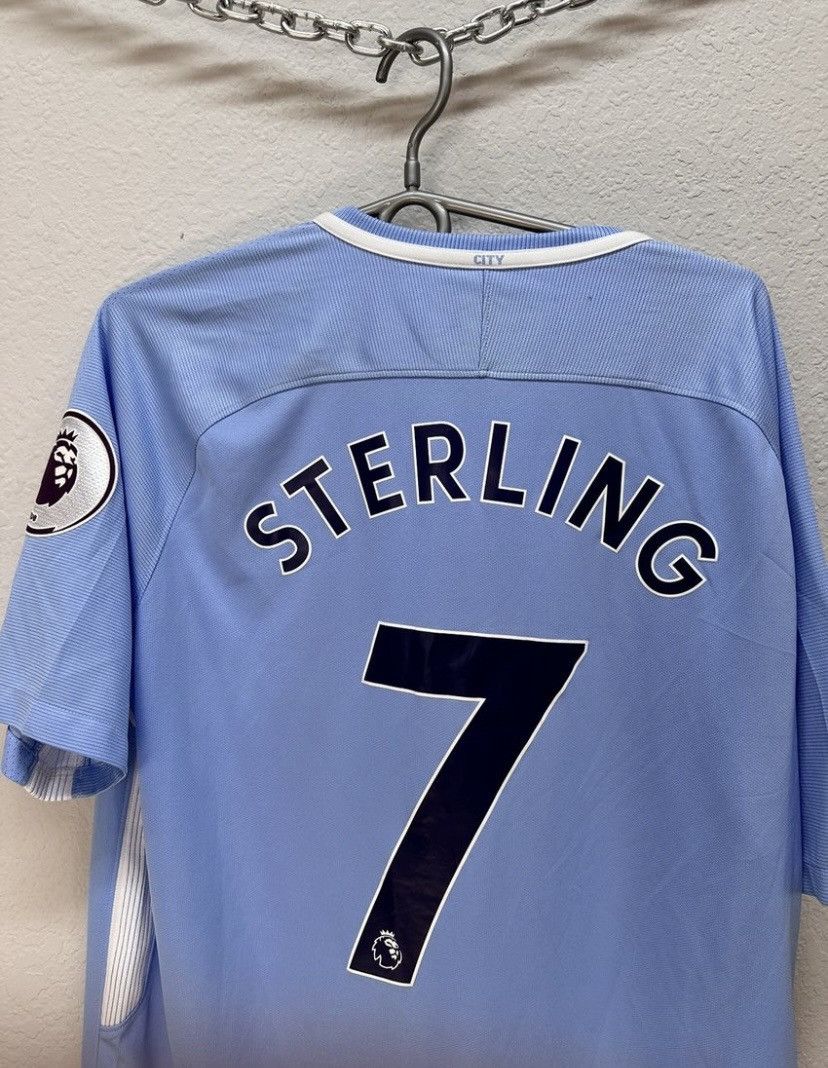 Nike Nike Manchester City Sterling 2017 Jersey Suits Vintage Size US L / EU 52-54 / 3 - 8 Thumbnail