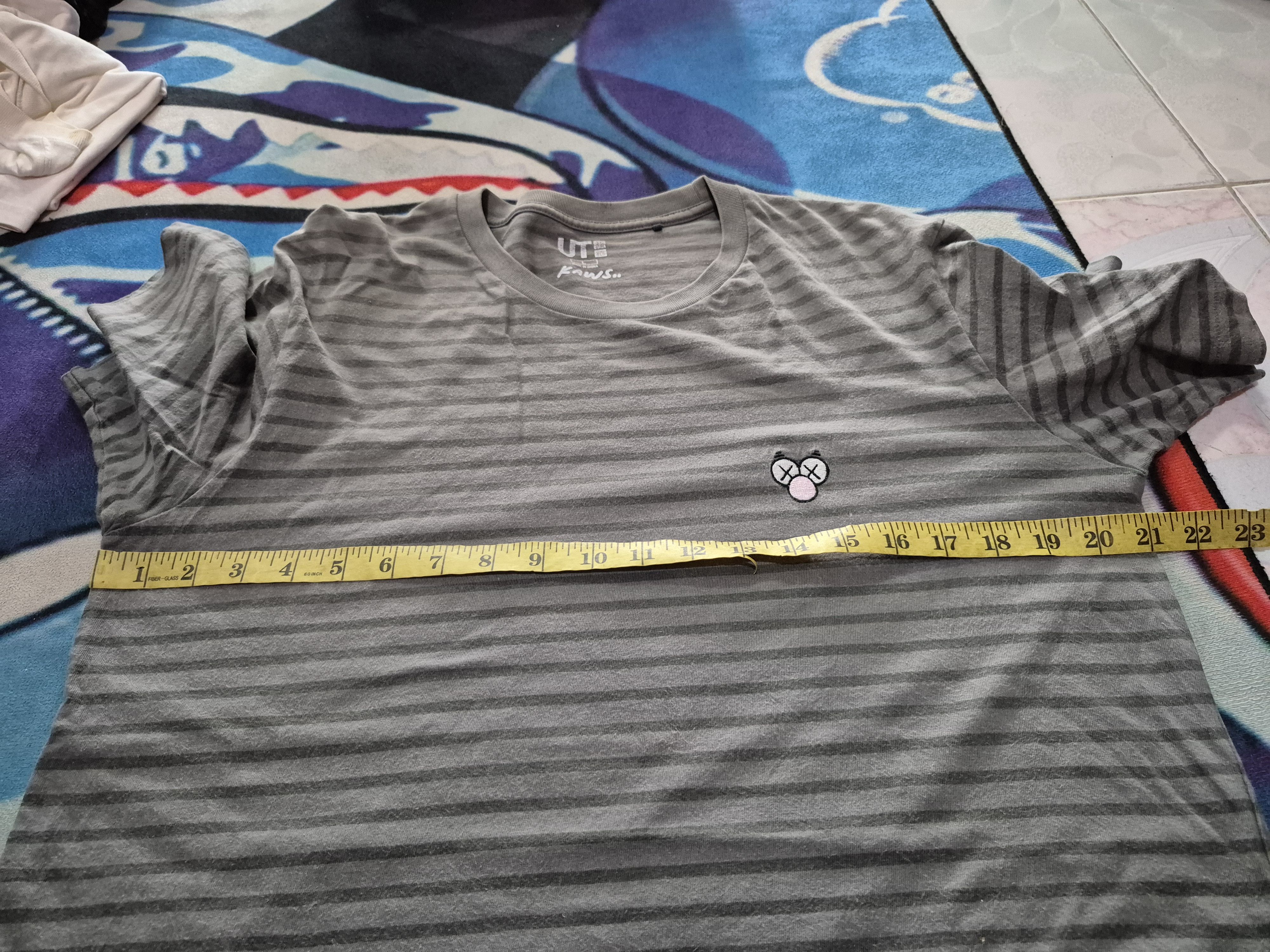 Japanese Brand 🔥 Uniqlo Kaws Stripes Mini Embroidery Tee Streetwear Skate Size US L / EU 52-54 / 3 - 8 Thumbnail