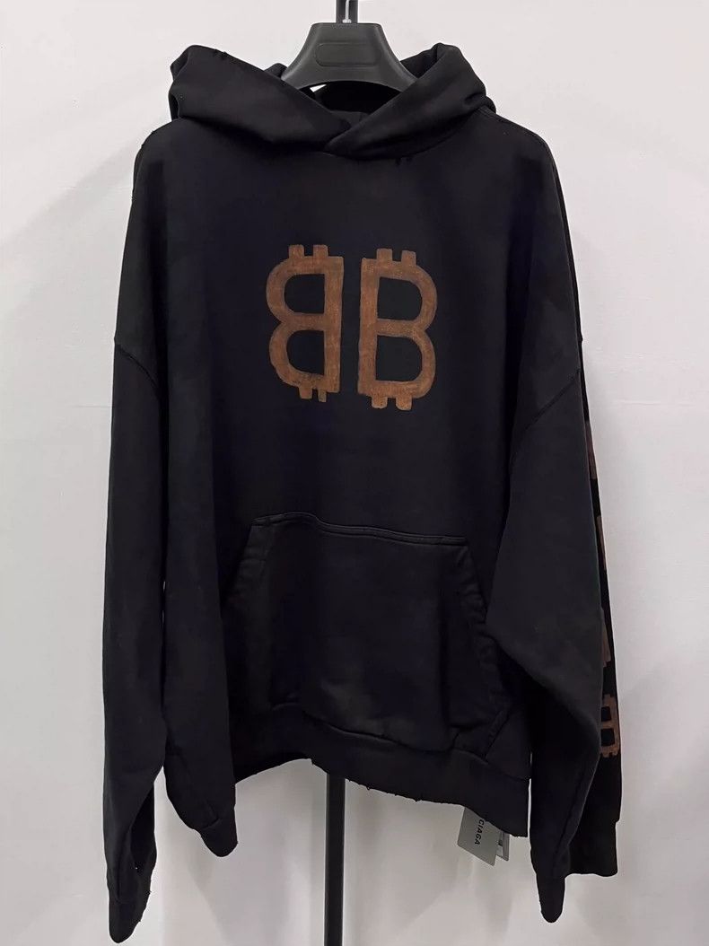 Balenciaga Balenciaga Making Old Bitcoin Hoodies Size US L / EU 52-54 / 3 - 1 Thumbnail