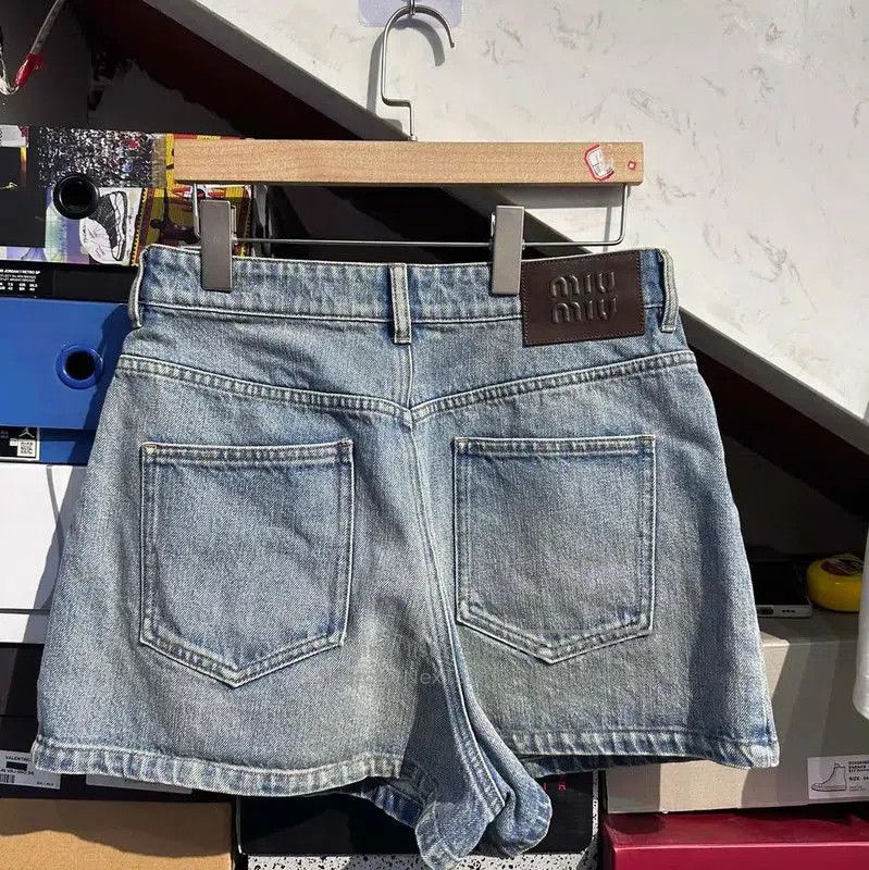 Miu Miu Miu Miu Women's Blue Denim Shorts . Size 26" / US 2 / IT 38 - 2 Thumbnail