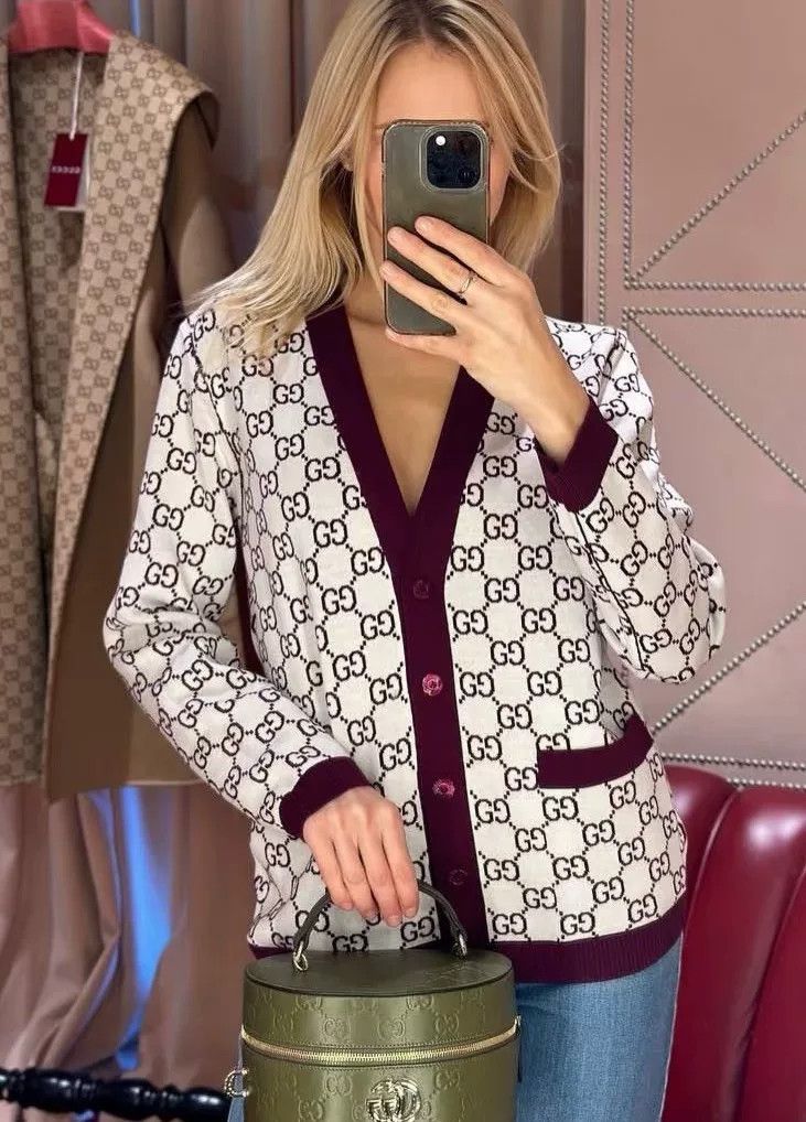 Gucci Gucci Red White Reversible Wool Knit Cardigan Size M / US 6-8 / IT 42-44 - 1 Thumbnail
