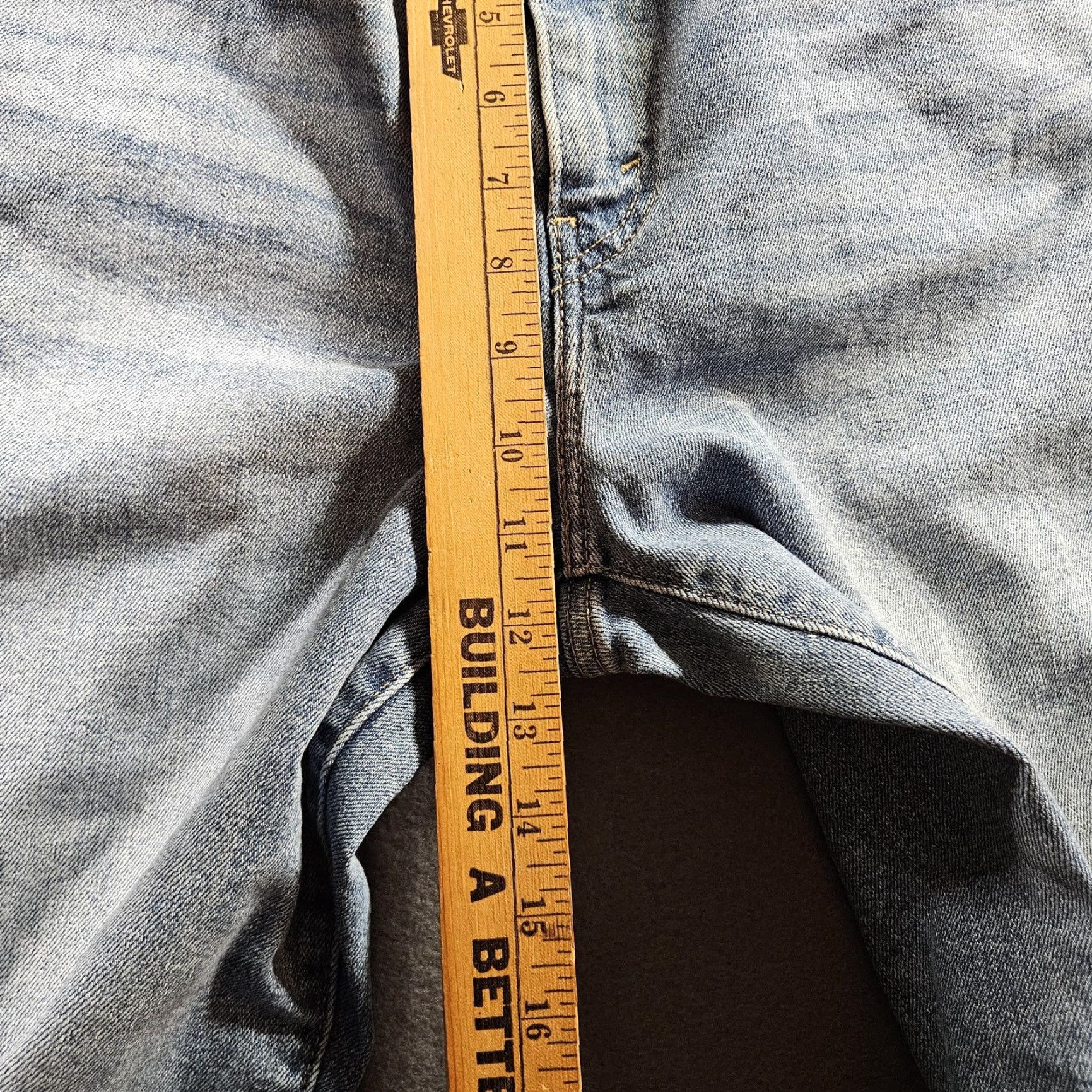 Levi's VINTAGE Levi's SilverTab Jeans Women 28x27 Light Wash Mom High Rise Tapered Denim Relaxed Blue 27 In Inseam Zip Pockets Womens Jeans Size 28" / US 6 / IT 42 - 7 Thumbnail
