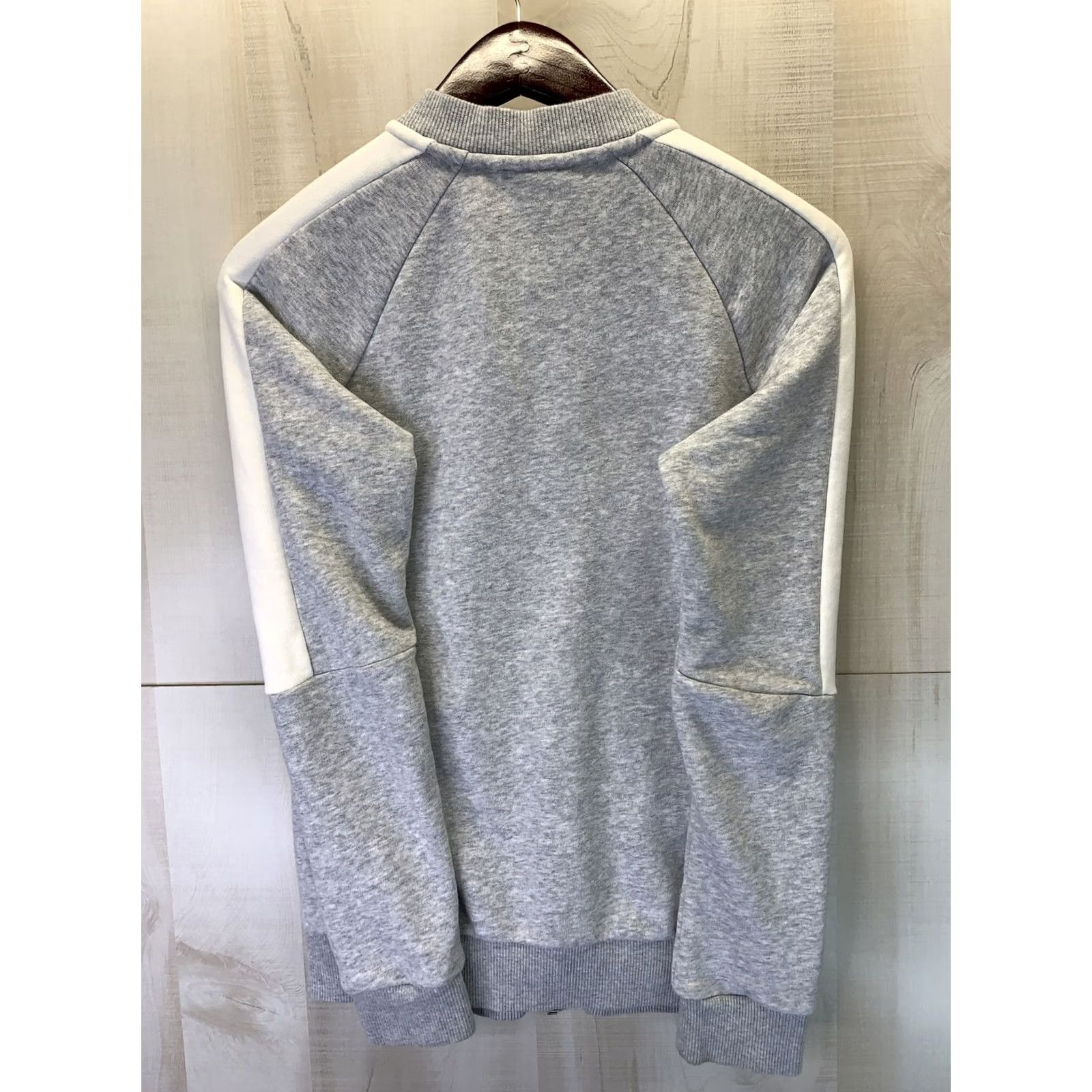 Puma Puma Women’s SZ S Gray/White Full Zip Sweater Jacket EUC #3214 Jacket XS? Size S / US 4 / IT 40 - 6 Thumbnail