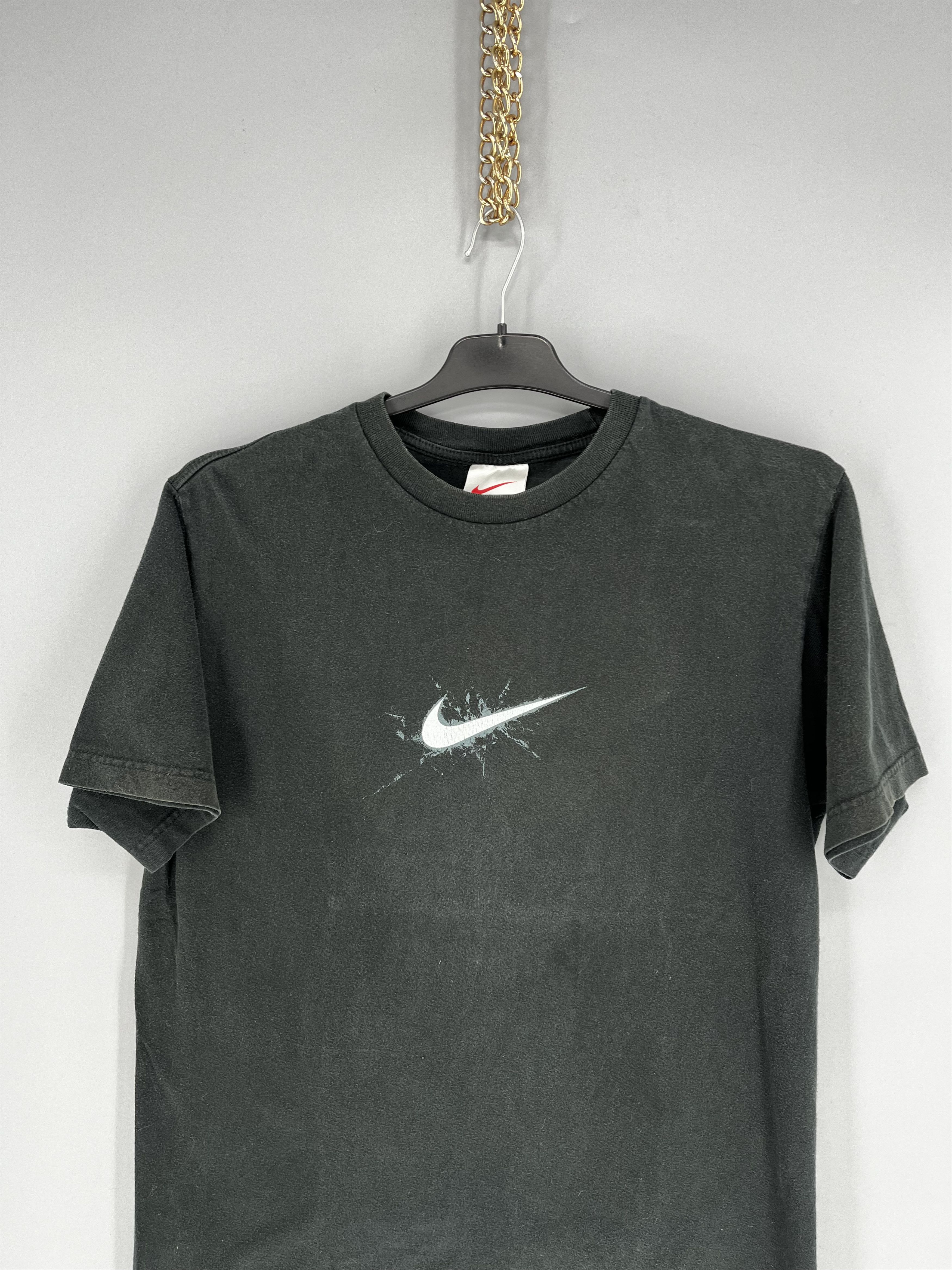 Band Tees Vintage Y2K Nike Center Swoosh Logo T-Shirt Size US M / EU 48-50 / 2 - 6 Thumbnail