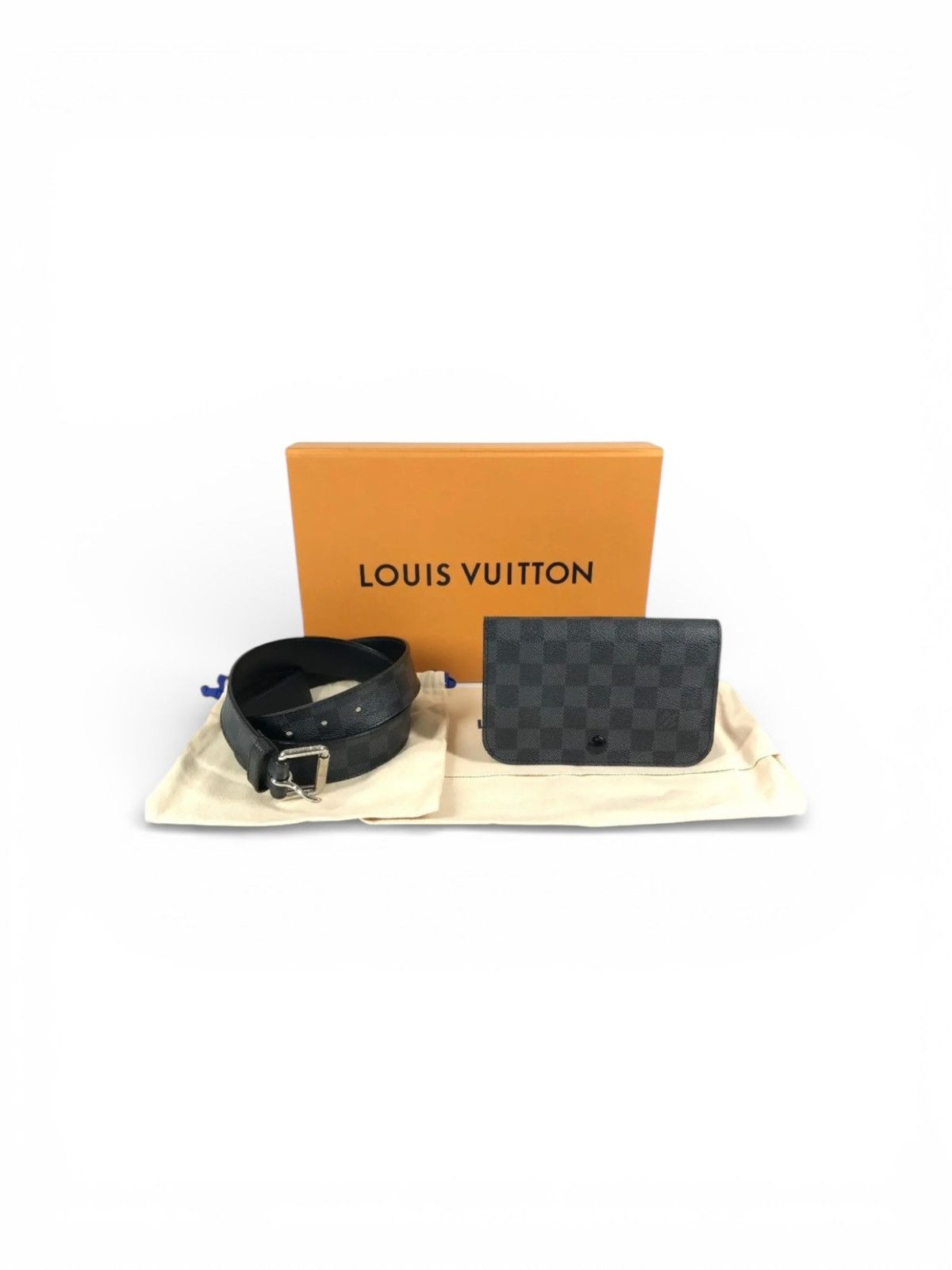 Louis Vuitton Louis Vuitton Damier Belt Bag Waist Bag Size ONE SIZE - 17 Thumbnail
