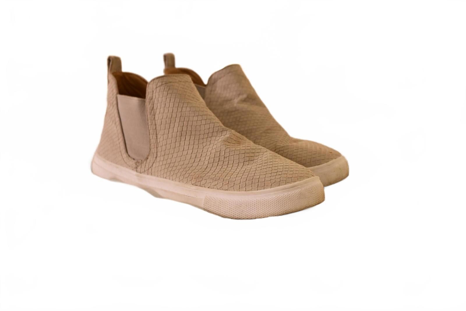 Unknown London Beige Slip-On Casual Shoes with Textured Upper Girls 7 Size US 7 / IT 37 - 4 Thumbnail