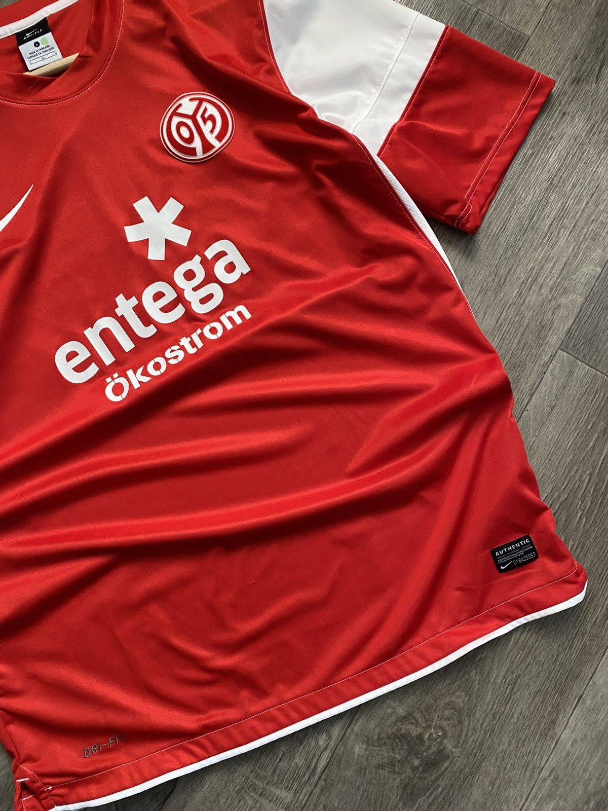 Nike 🫧MAINZ 05 2011 2012 HOME FOOTBALL SHIRT SOCCER JERSEY NIKE Size US L / EU 52-54 / 3 - 3 Thumbnail