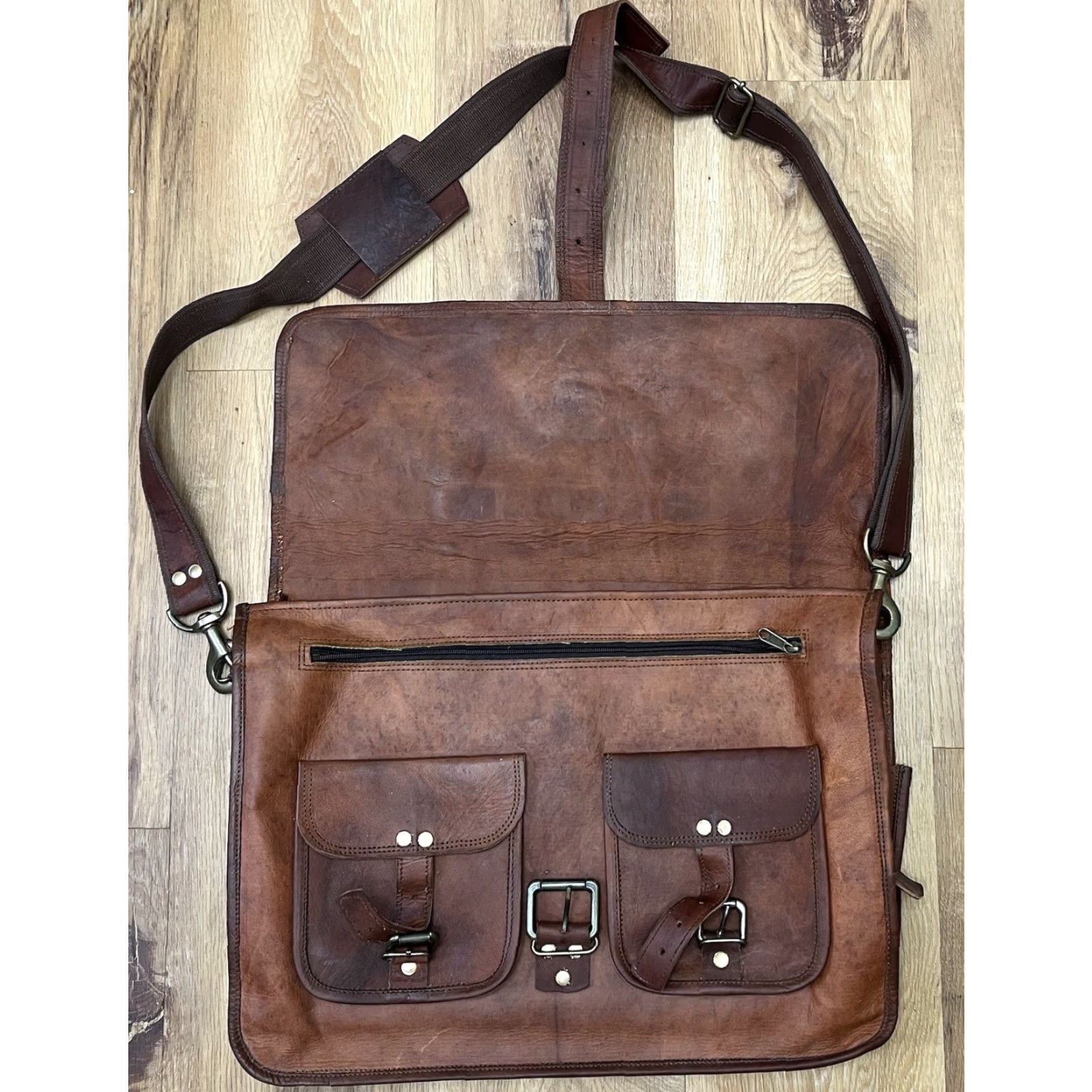 Vintage VINTAGE Sun Distressed Oiled Leather Messenger Bag Briefcase Satchel 17.5” x 13” x 5” Brown Mens Womens Neutral Size ONE SIZE - 4 Thumbnail