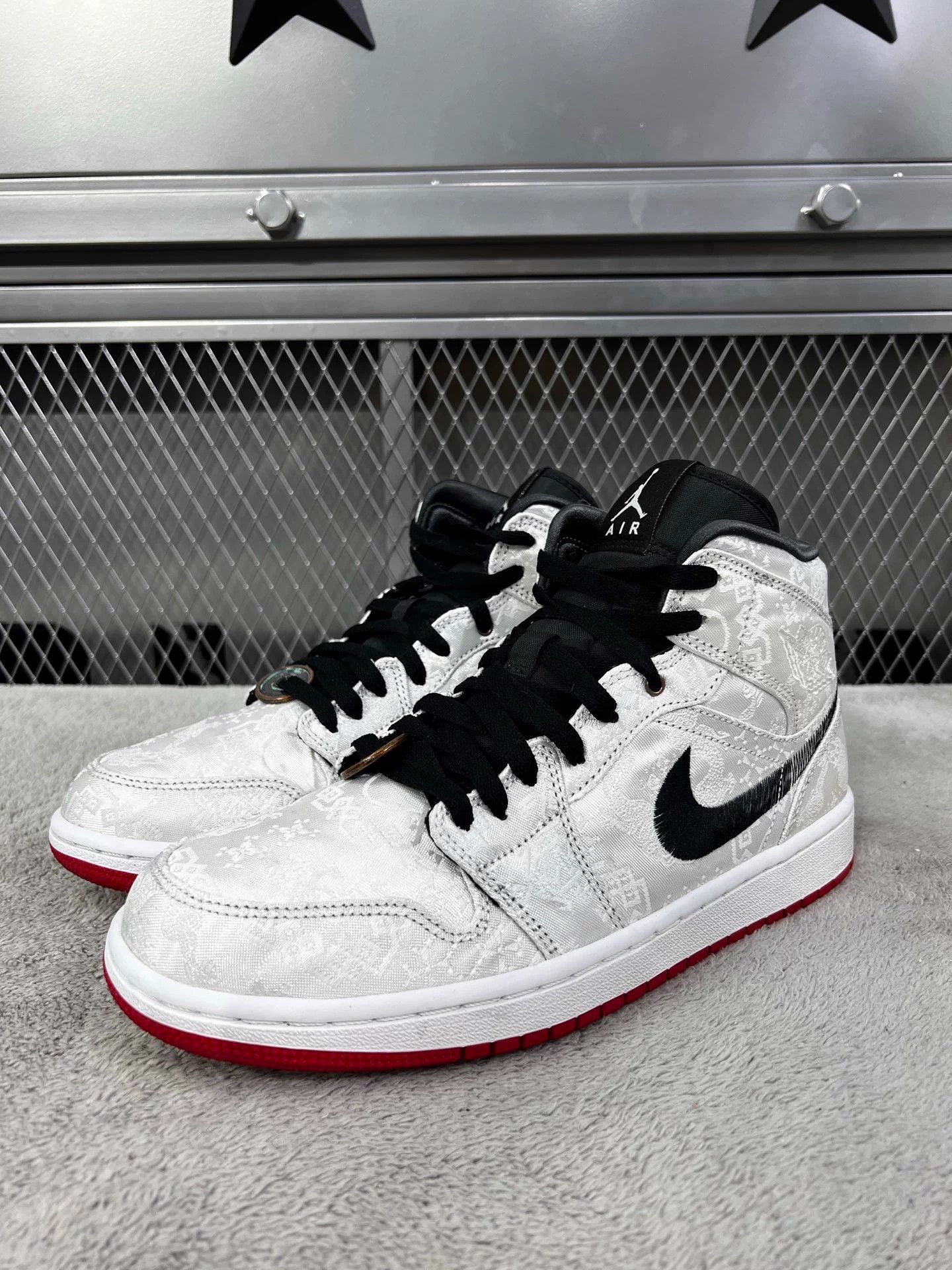 Nike CLOT x Air Jordan 1 Mid Fearless White Silk Size US 9.5 / EU 42-43 - 1 Thumbnail