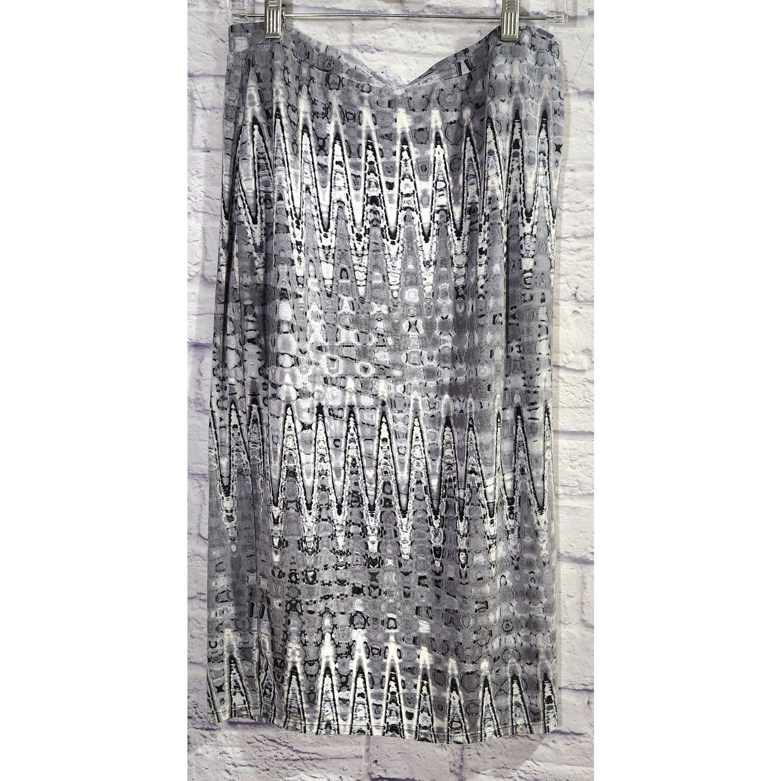 Other Matty M Gray White Pattern Pencil Mid Skirt Large Lined Size 32" / US 10 / IT 46 - 1 Thumbnail