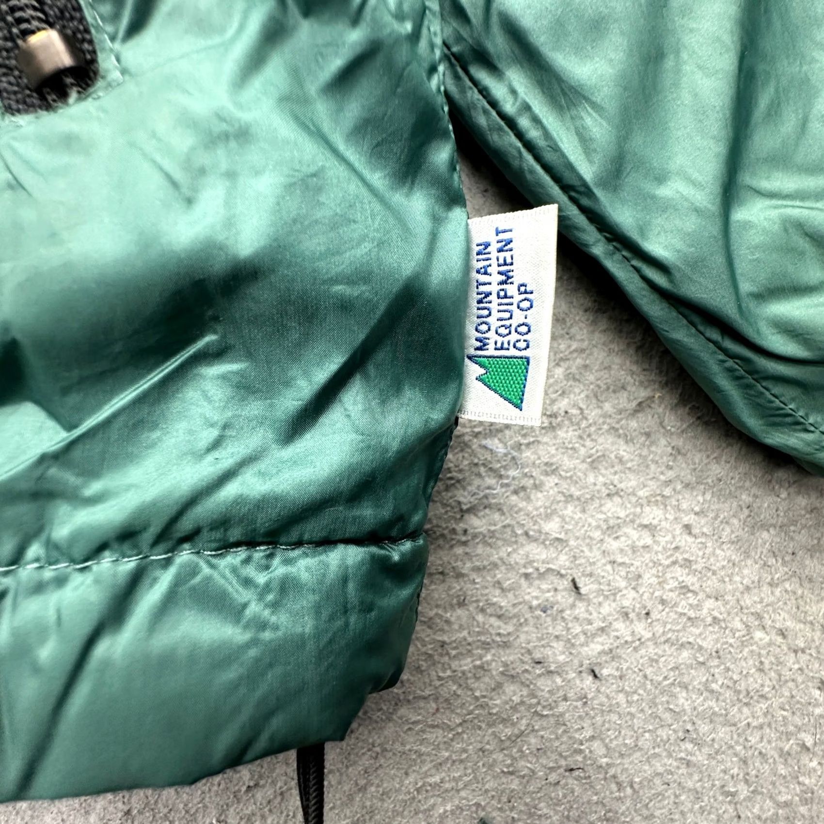 Mountain Equipment VINTAGE Mountain Equipment CO-OP Primaloft Jacket Womens M Green Insulated Full Zip Jacket Size M / US 6-8 / IT 42-44 - 6 Thumbnail