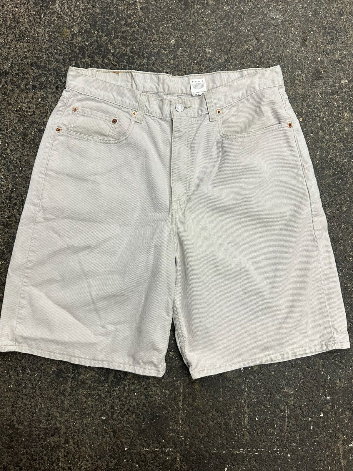 Levi's Y2K Levi’s boxy fit jorts Size US 33 - 5 Thumbnail