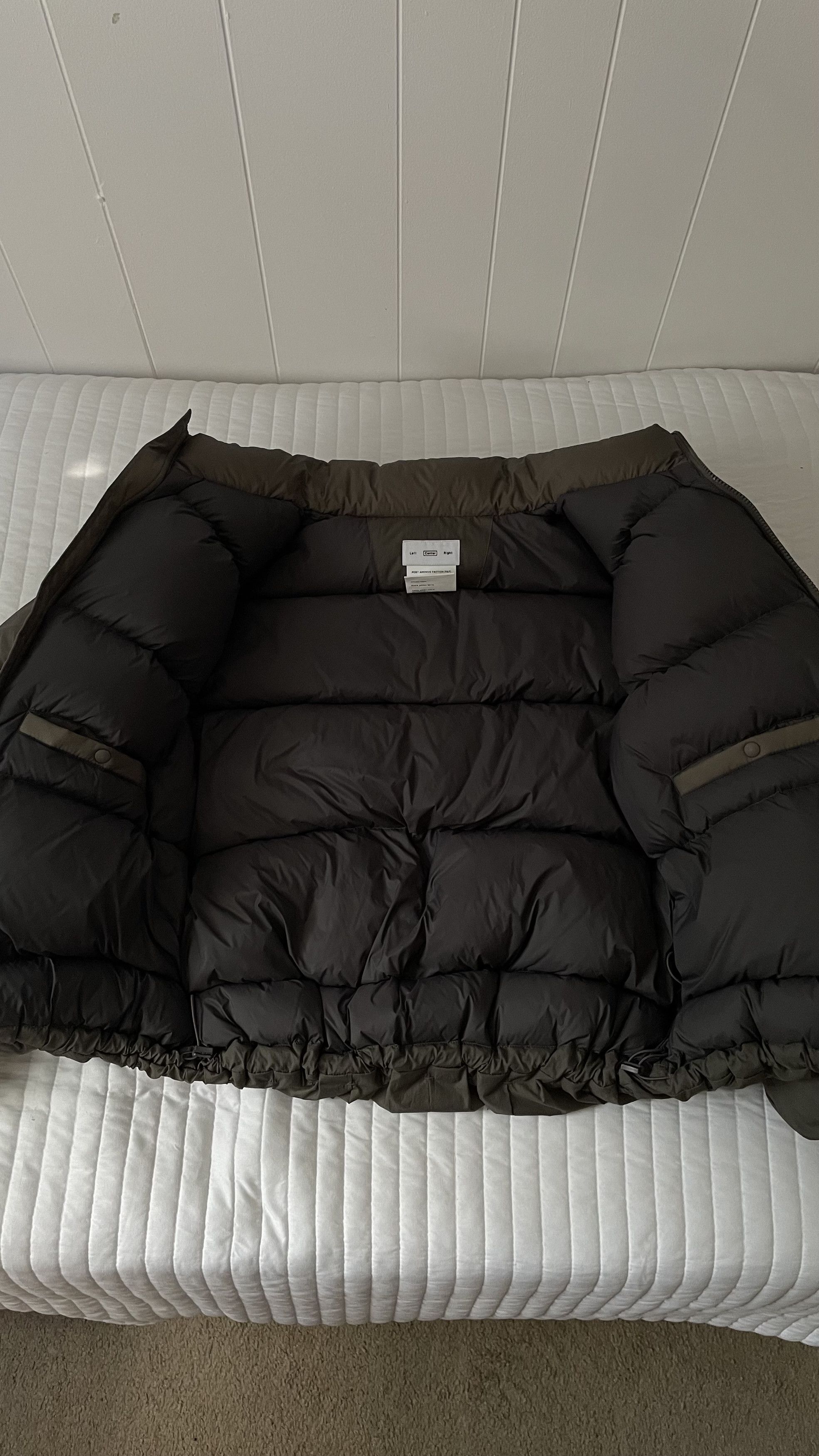 POST ARCHIVE FACTION (PAF) 4.0+ DOWN CENTER (CHARCOAL) Jacket Size US L / EU 52-54 / 3 - 3 Thumbnail