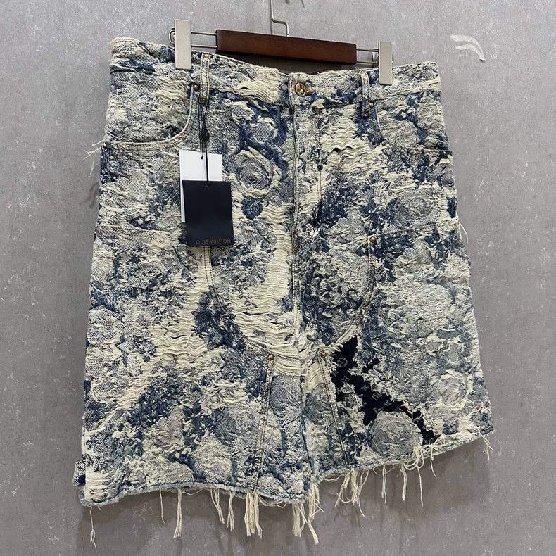 Louis Vuitton Louis Vuitton Erosion and flower destruction shorts Size US 32 / EU 48 - 3 Thumbnail