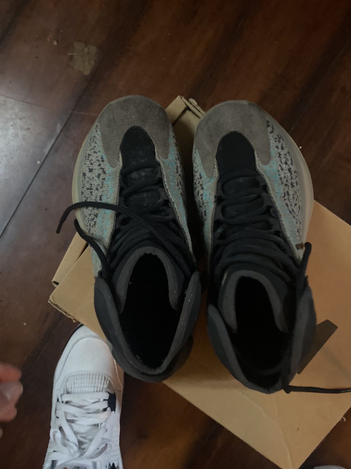 Yeezy Yeezy Qtnm Teal Blue Size US 8 / EU 41 - 4 Thumbnail