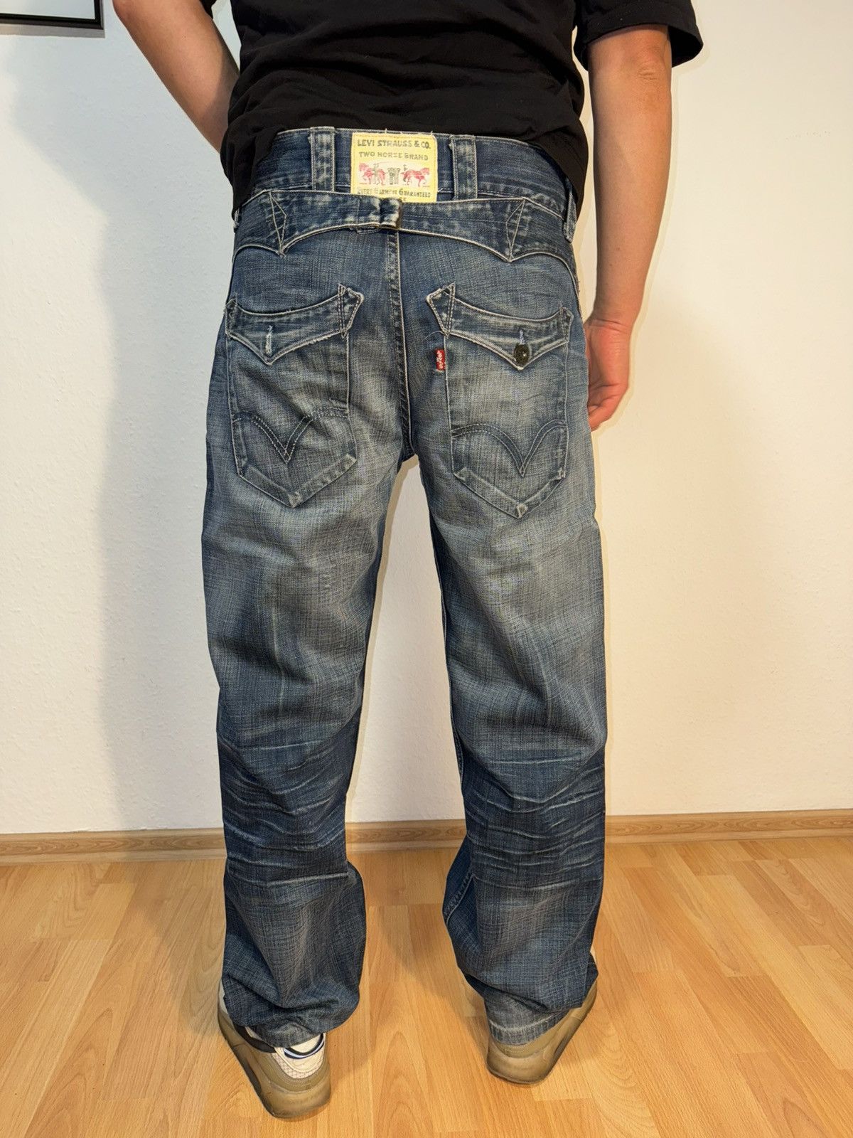 Levi's Vintage Clothing × Vintage Levi’s Two Horse Brand Jeans – L32– Vintage Straight Fit Size US 32 / EU 48 - 1 Thumbnail