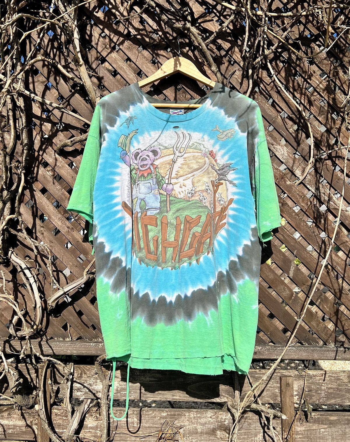 image of Vintage OG Liquid Blue Grateful Dead Farmer Shirt XL in Green, Men's