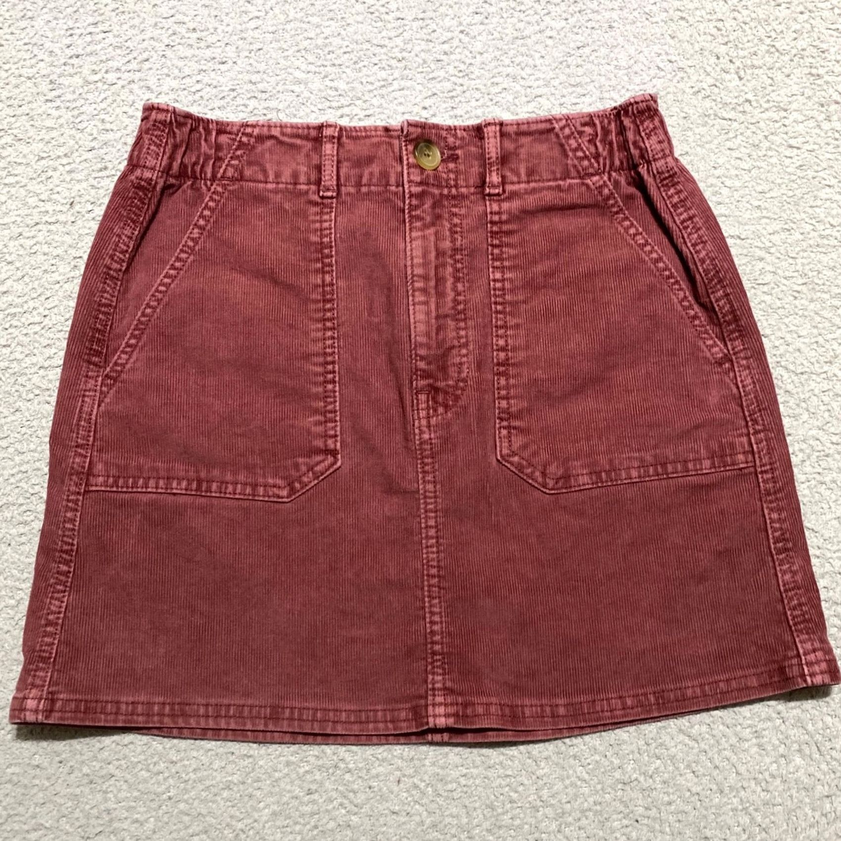 American Eagle Outfitters American Eagle Outfitters Skirt Womens 2 Red Corduroy Mini Stretch Pockets Front Button Casual Preppy Shorts Womens Size 26" / US 2 / IT 38 - 2 Thumbnail