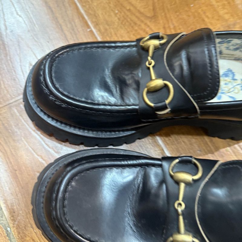 Gucci Gucci Black Leather Loafers with Gold Bee Embroidery - Size US 7.5 / EU 40-41 - 6 Thumbnail