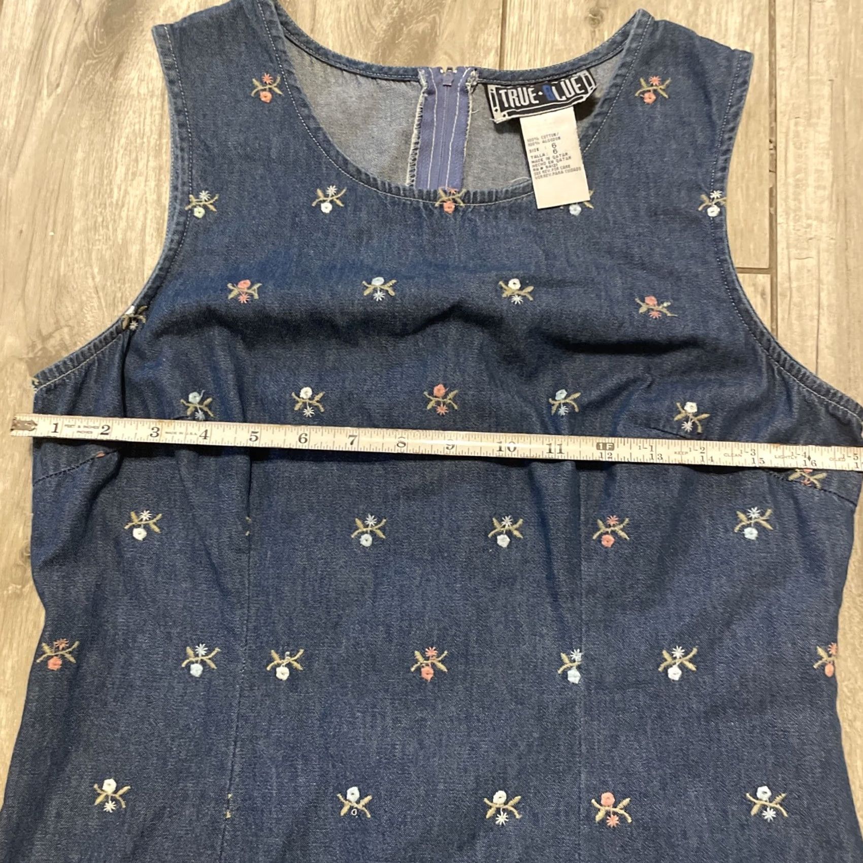 Denime True Blue Womens Sleeveless Floral Embroidered Denim Dress Sz 6 Short Fit & Flare Casual Spring Summer Pink Flower Pattern Denim Size M / US 6-8 / IT 42-44 - 5 Thumbnail