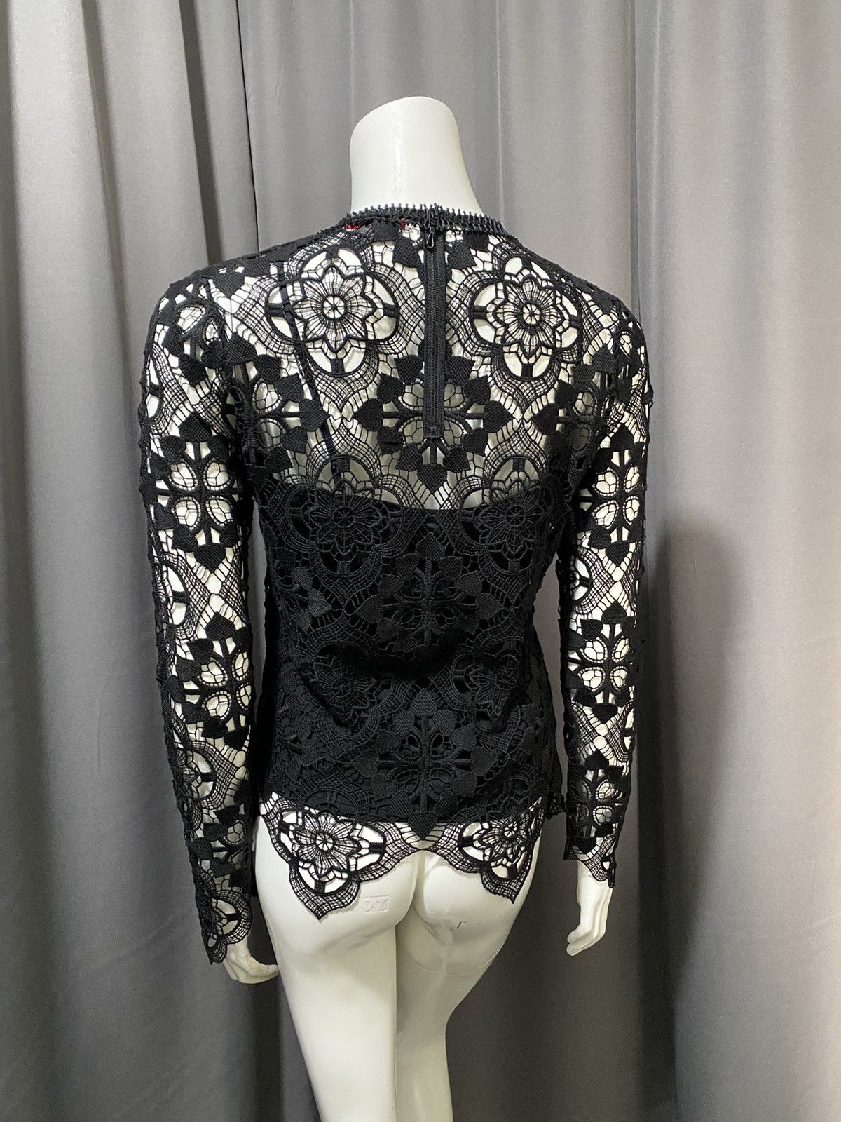 Vivienne Tam Vintage Vivienne Tam- Lace Blouse Long Sleeves Size M / US 6-8 / IT 42-44 - 4 Thumbnail