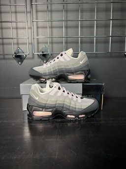 Nike Nike Air Max 95 OG "Big Bubble Pink Foam" (WMNS) - Size 7 Size US 7 / IT 37 - 1 Thumbnail