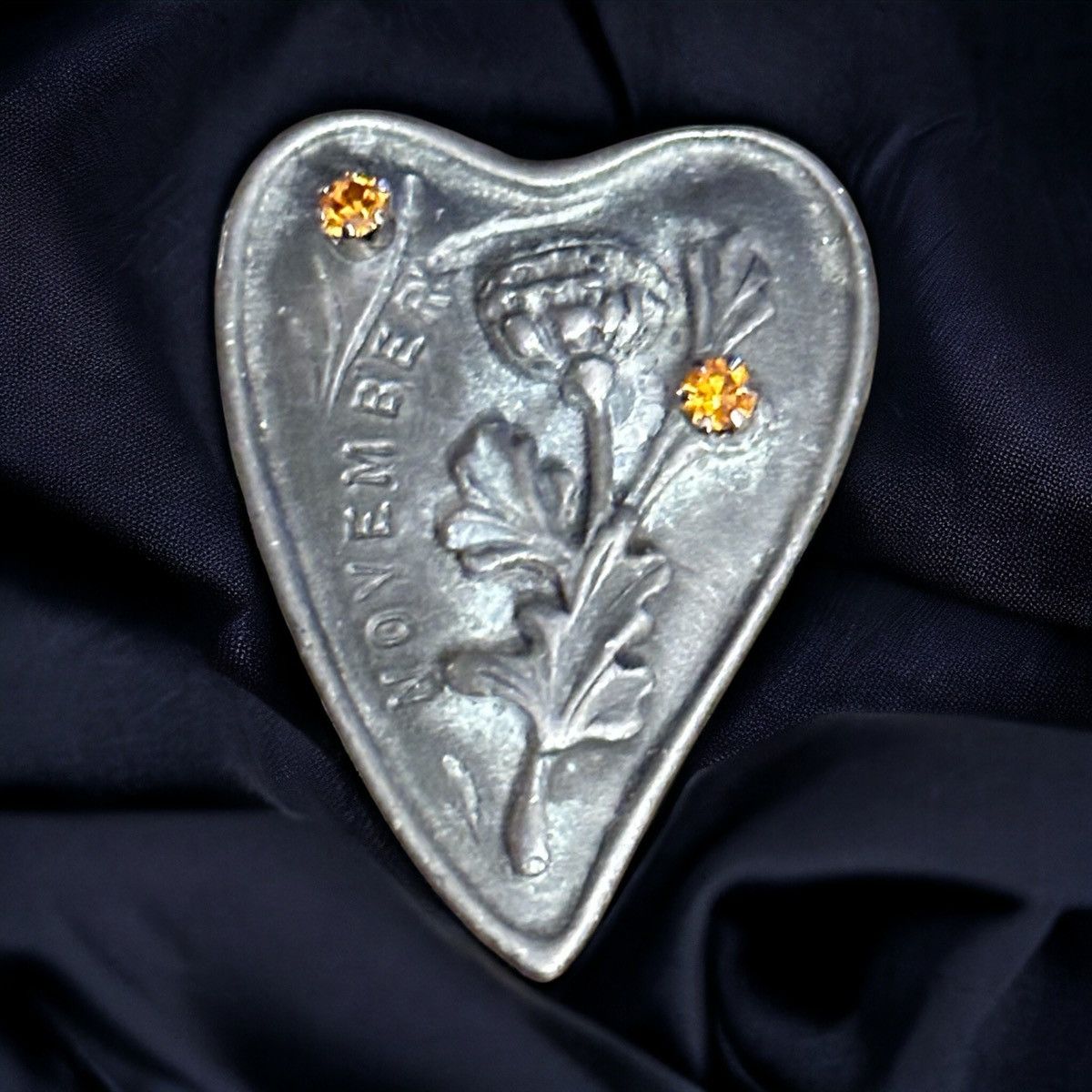 Vintage Vintage pewter November birthstone heart brooch and earrings Size ONE SIZE - 1 Thumbnail